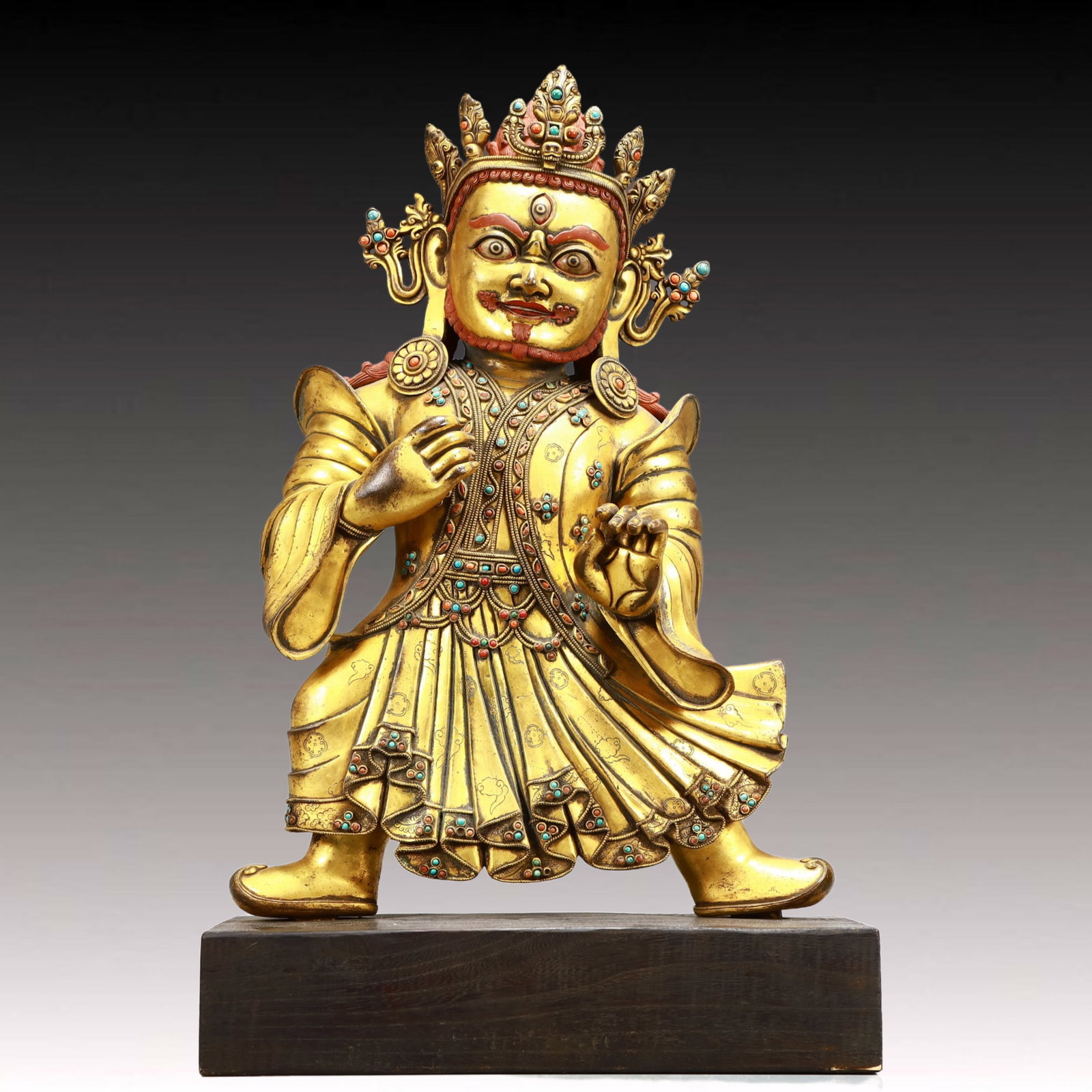 A Solemn Gilt Bronze Statue of Vajra,Inlaid Turquoise: A Solemn Gilt Bronze Statue of Vajra,Inlaid Turquoise,Ming Dynasty,China,Size:15.2inx6.9inx24in,Weight:21900g 