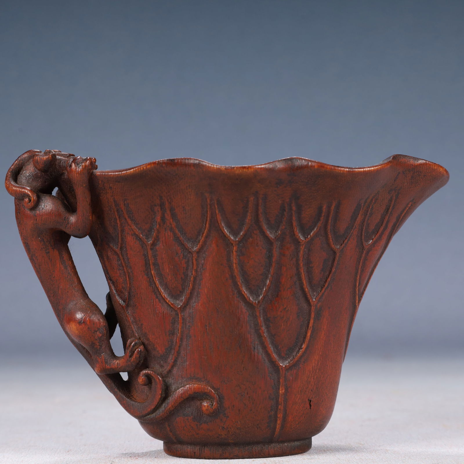 An Exquisite Eaglewood Chi-Dragon Pattern Cup - 5