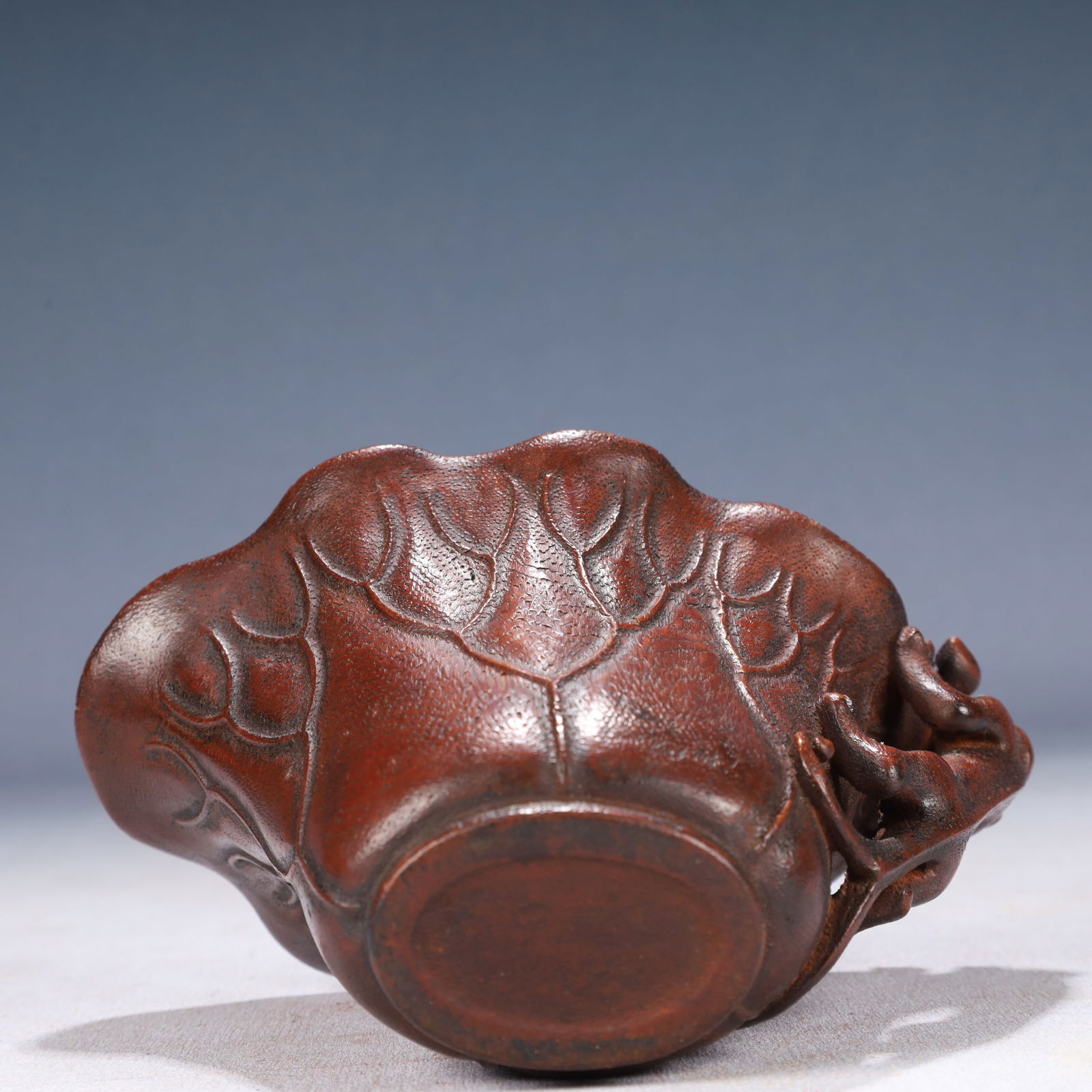 An Exquisite Eaglewood Chi-Dragon Pattern Cup - 9