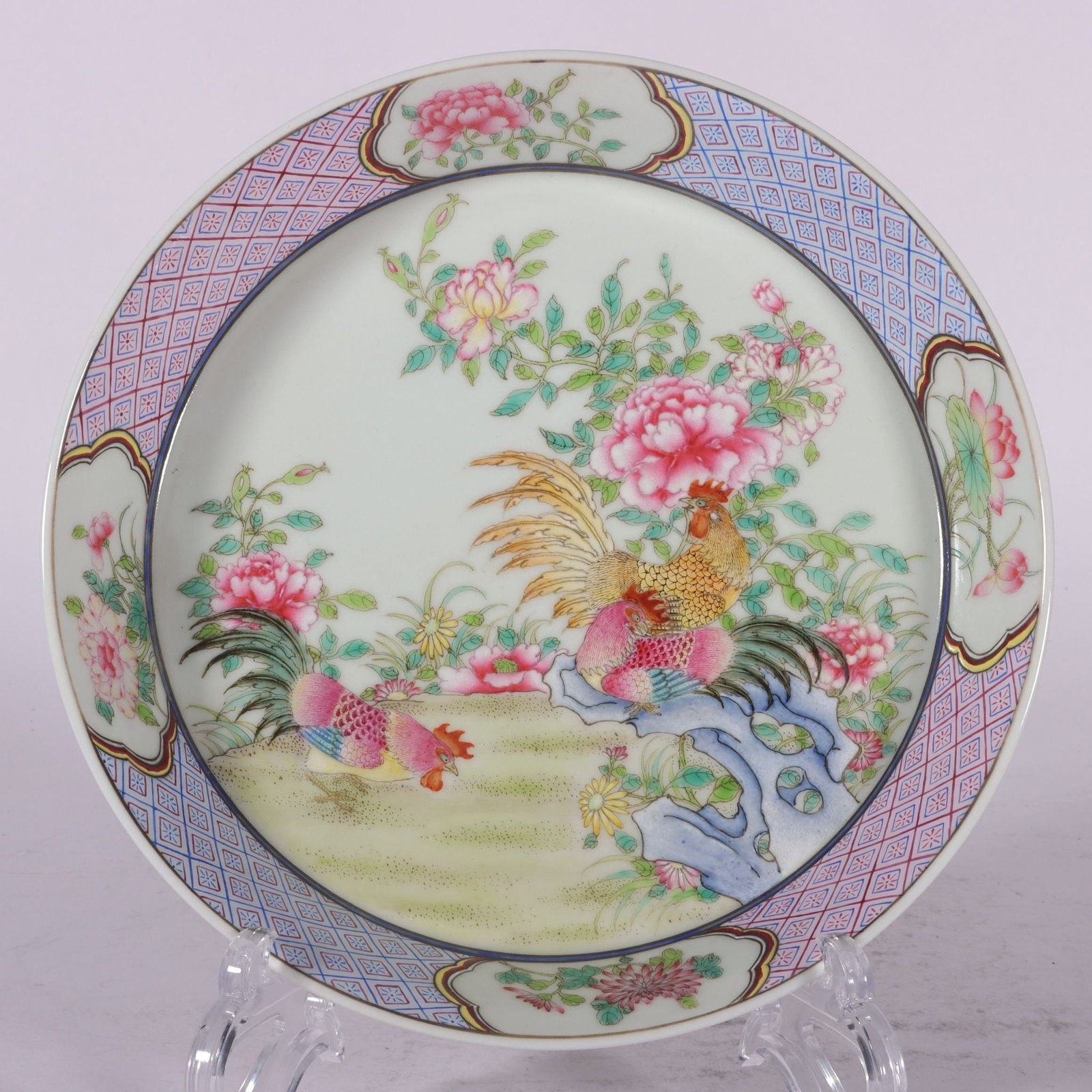 An Exquisite Enamel Flower and Rooster Pattern Plate: An Exquisite Enamel Flower and Rooster Pattern Plate,Qing Dynasty,China,Yongzheng Six-character Mark,Size:1.5inx7.1in 珐琅彩花卉鸡纹盘子,中&