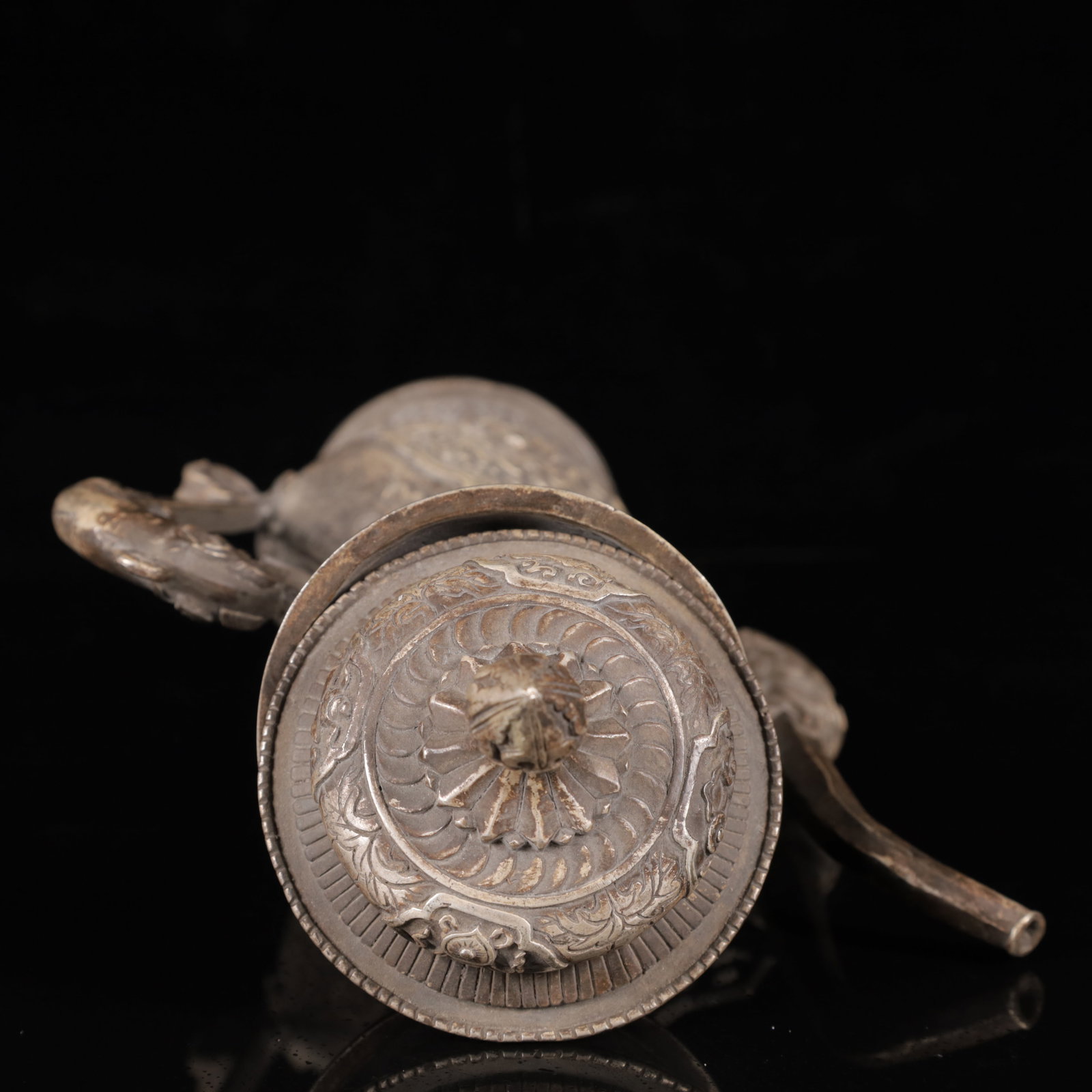 An Exquisite Silver-plated Figure Pattern Ewer - 10