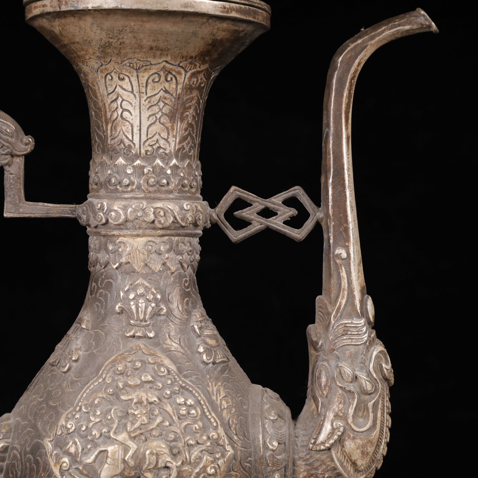 An Exquisite Silver-plated Figure Pattern Ewer - 9