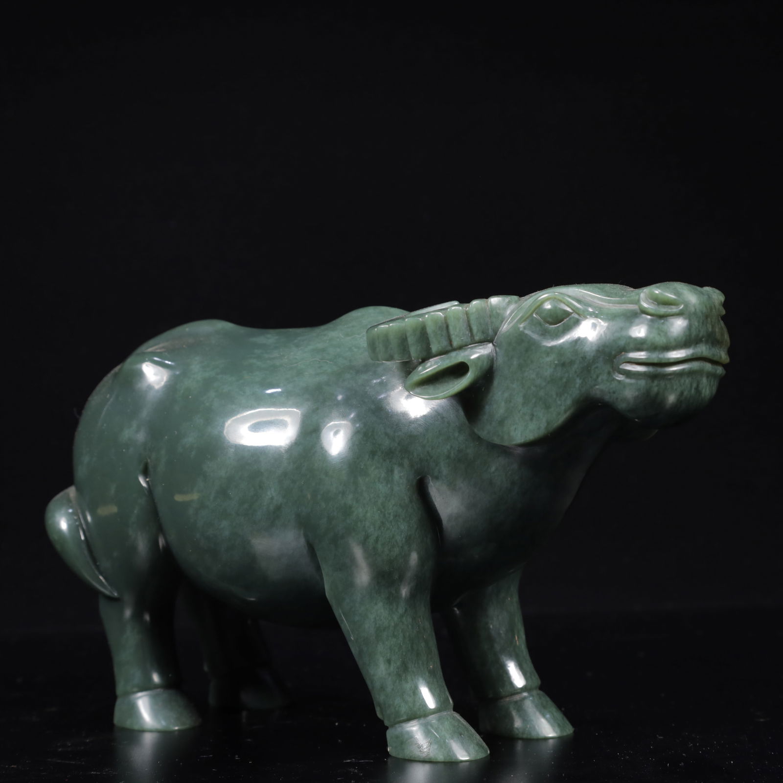 An Exquisite Jasper Buffalo Pattern Ornament - 4