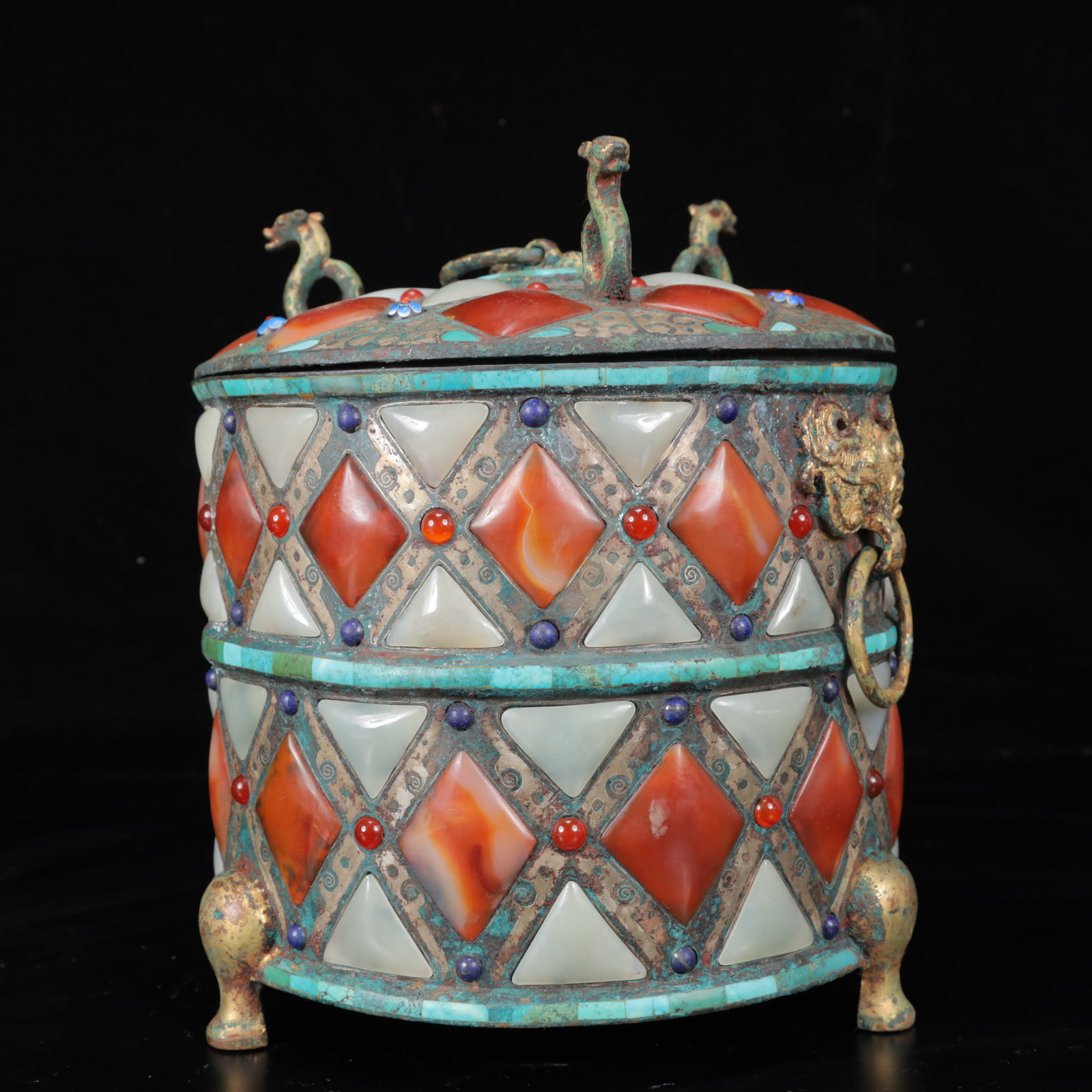 An Archaic Bronze Inlaid Gold and Silver Dragon Pattern Double-Ears and Tripod Censer,Inlaid Gems: An Archaic Bronze Inlaid Gold and Silver Dragon Pattern Double-Ears and Tripod Censer,Inlaid Gems,The Warring States period in China,With Mark,Size:7.5inx8.7in,Weight:4500g 