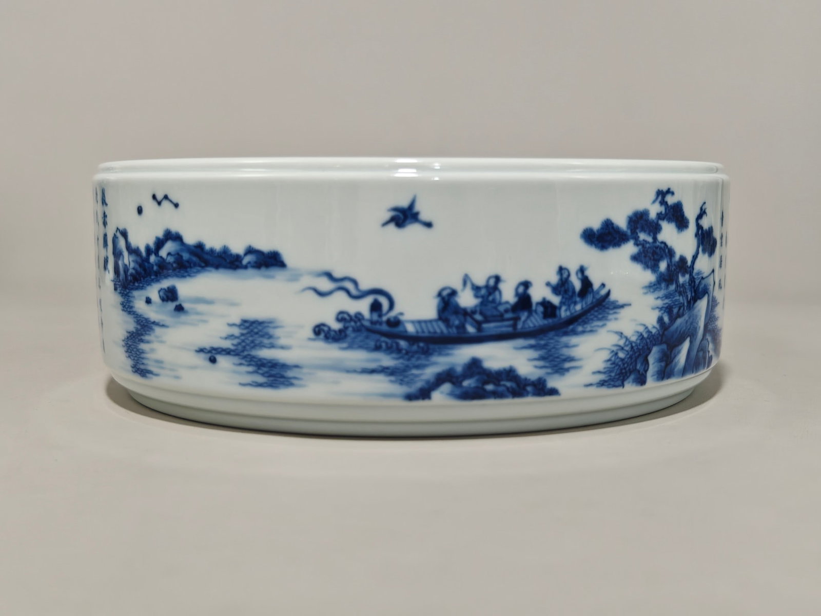 An Exquisite Blue and White Landscape and Figure Pattern Brush Washer,with poem (1 of 9)
