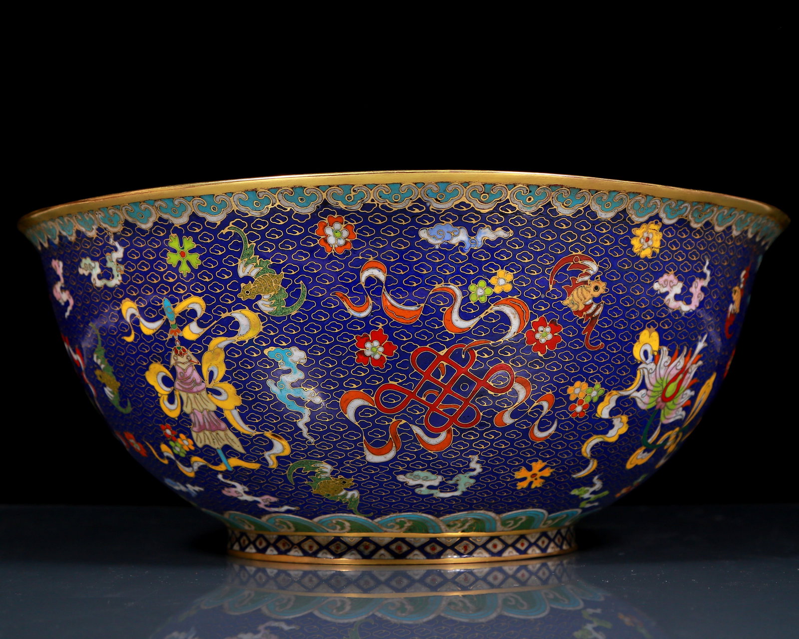 A Huge Cloisonne Eight Treasures and Dragon Pattern Bowl: A Huge Cloisonne Eight Treasures and Dragon Pattern Bowl,Qing Dynasty, China,Qianlong Four-character Mark,Size:15.7inx6.7in,Weight:10.80kg 景泰蓝八宝龙纹Ĵ
