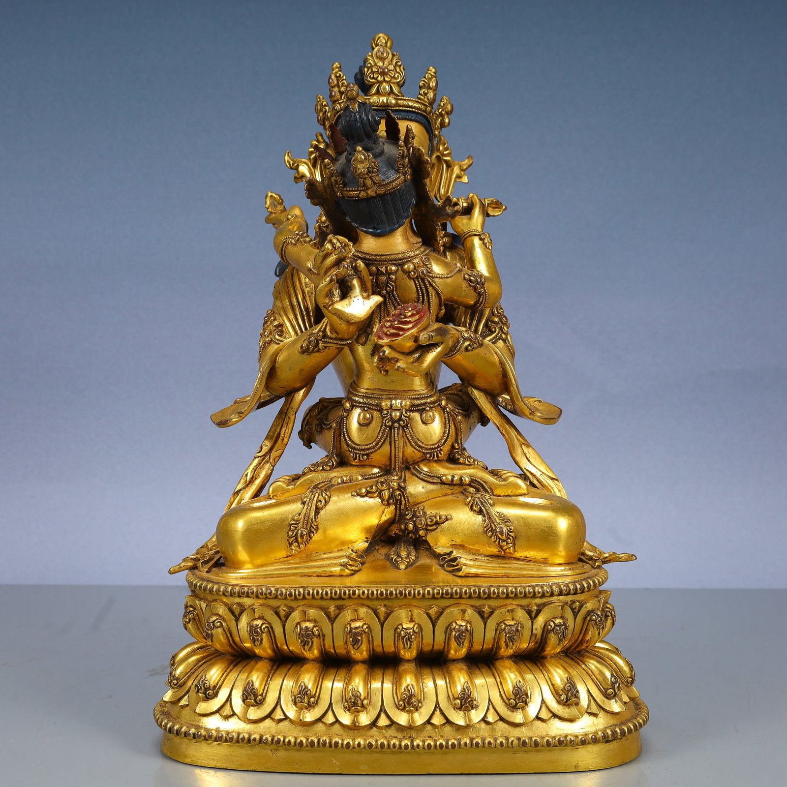 A Solemn Gilt Bronze Statue of Vajrasattva (1 of 17)