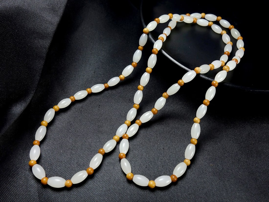 An Exquisite White Jade Bracelets - 4