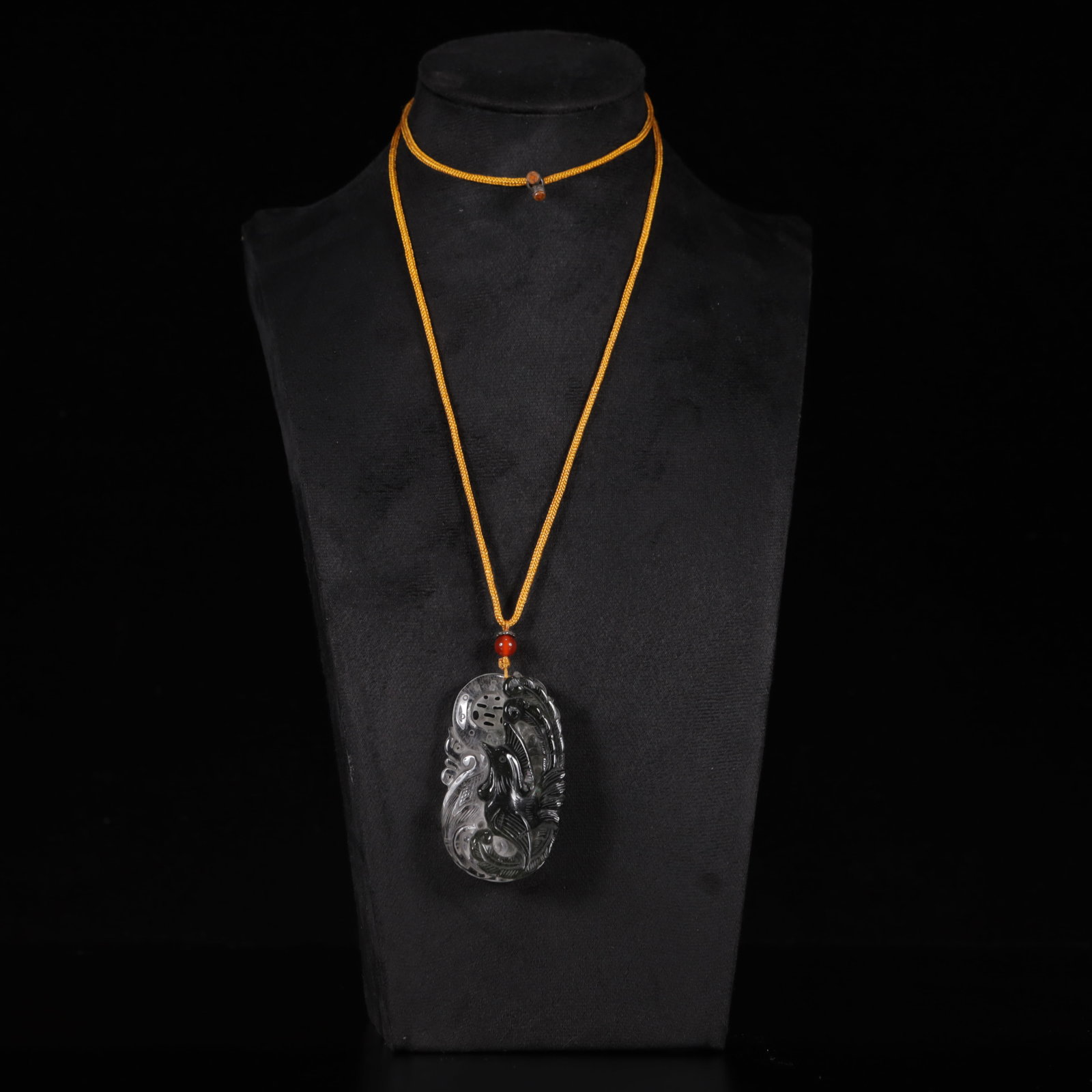 An Exquisite Crystal Phoenix Pattern Pendant: An Exquisite Crystal Phoenix Pattern Pendant,Size:1.4inx0.4inx2.4in,Weight:46g 水晶凤纹挂件