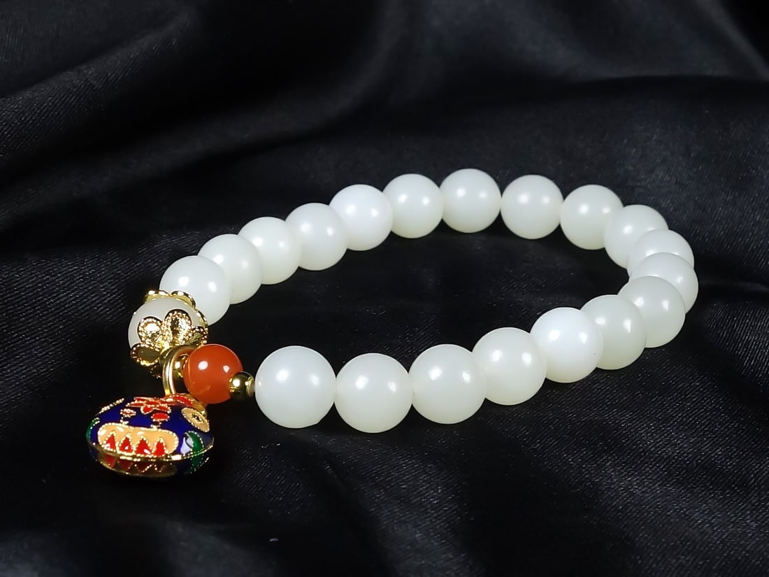 An Exquisite White Jade Bracelets - 2