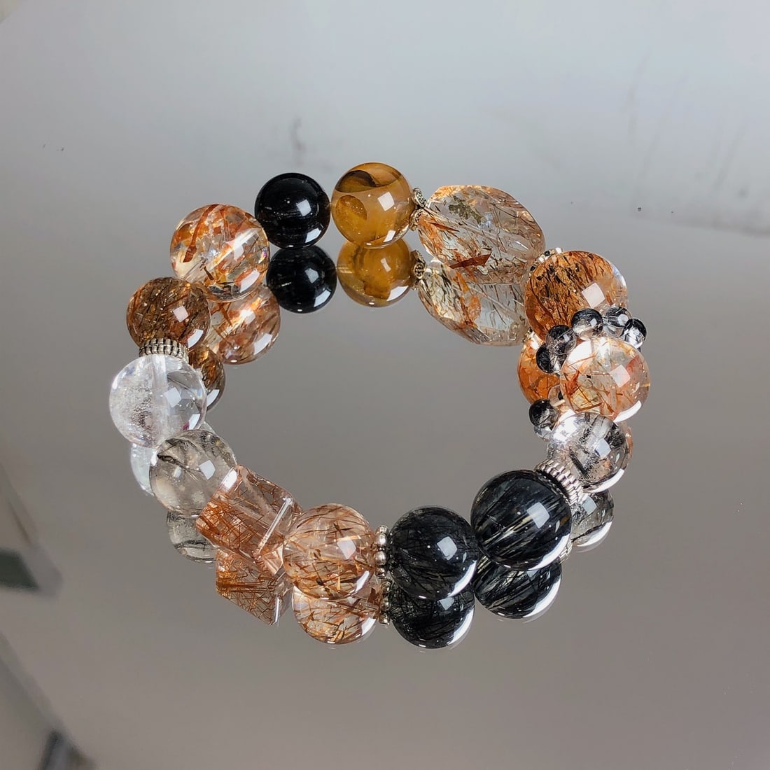 An Exquisite Crystal Bracelets - 8