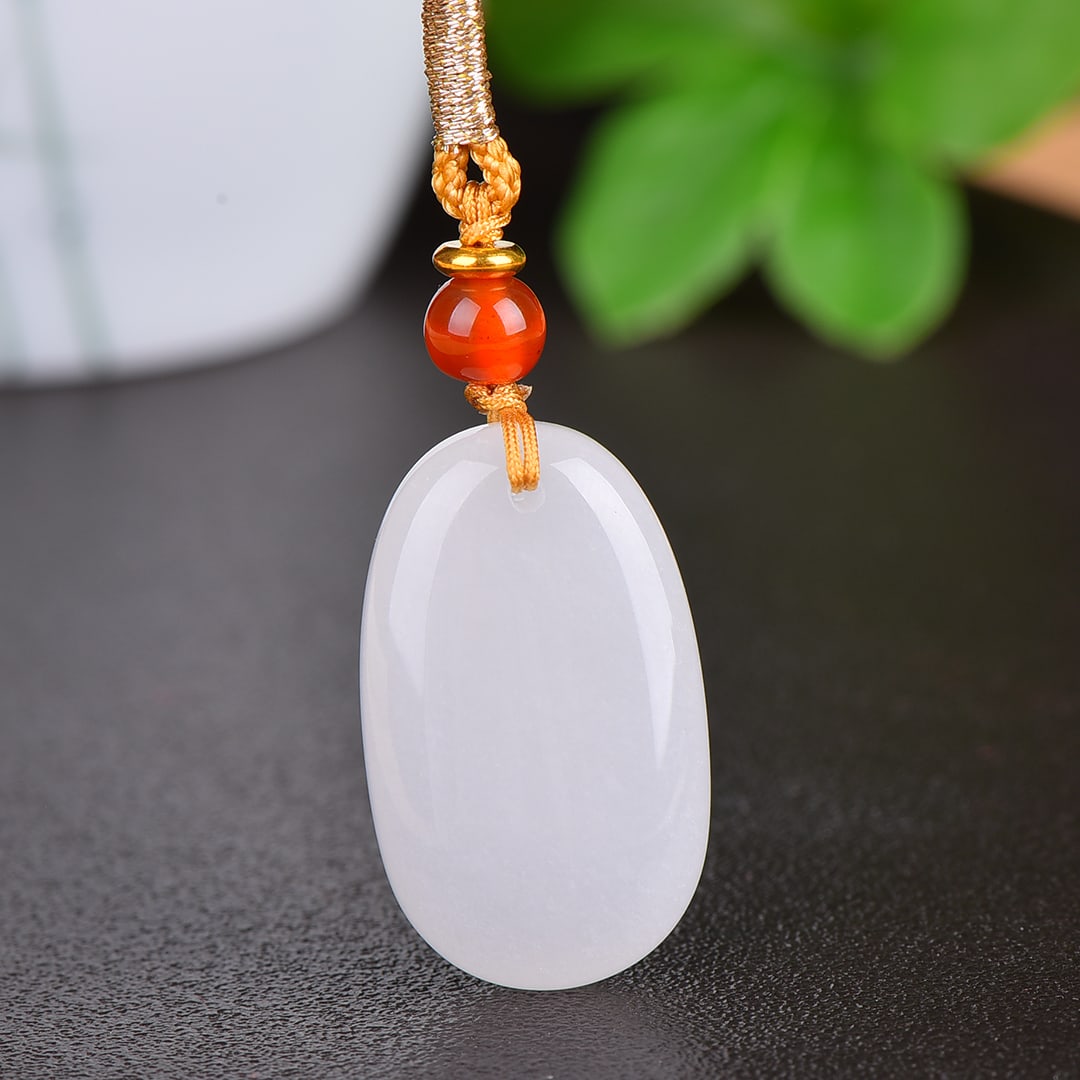 An Exquisite White Jade Pendant: An Exquisite White Jade Pendant,Size:0.7inx1.2in 白玉挂件