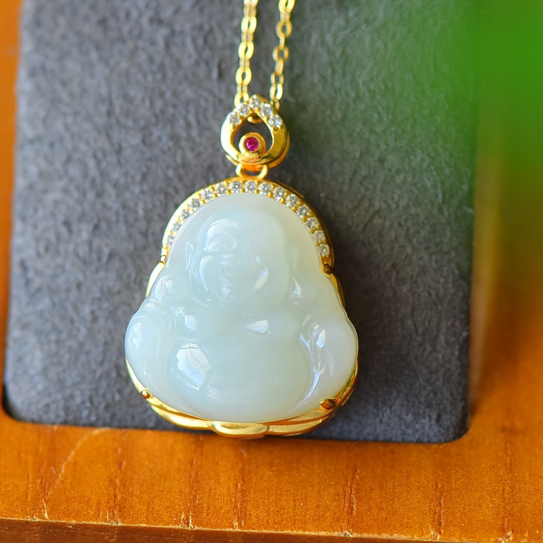 An Exquisite Sterling Silver-Gold Plated Inlaid White Jade Necklace,Inlaid Diamond: An Exquisite Sterling Silver-Gold Plated Inlaid White Jade Necklace,Inlaid Diamond,Size:0.7inx1in 纯银镀金镶白玉项链,嵌钻石