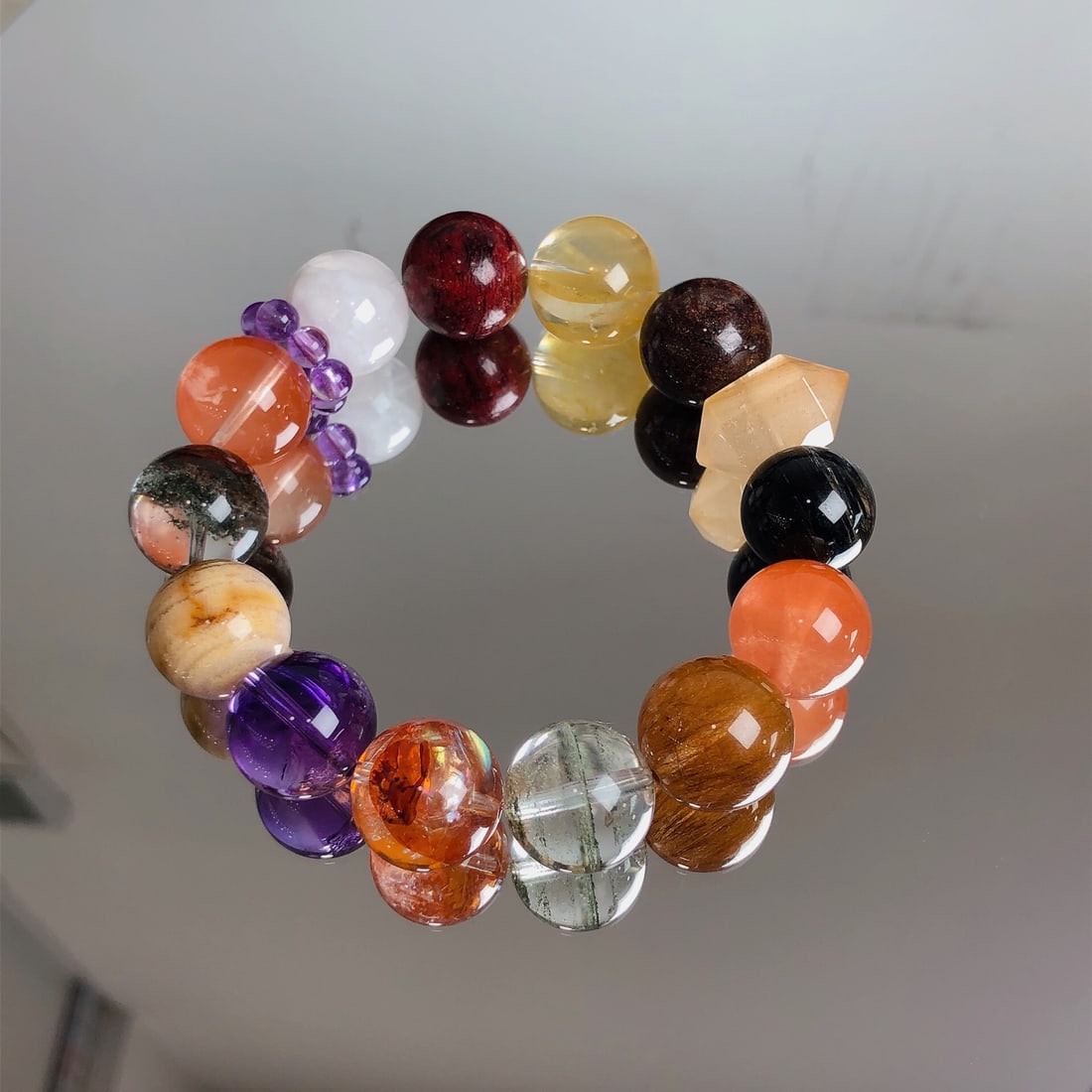 An Exquisite Crystal Bracelets - 9