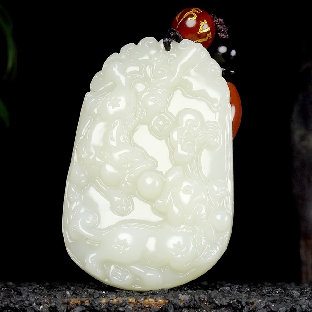 An Exquisite White Jade Auspicious Beast Pendant: An Exquisite White Jade Auspicious Beast Pendant,Size:1.9inx1.2inx0.3in 白玉貔貅挂件
