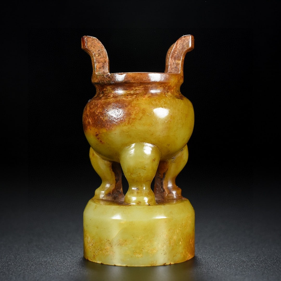 An Exquisite Yellow Jade Double-Ears and Tripod Censer Seal (1 of 9)