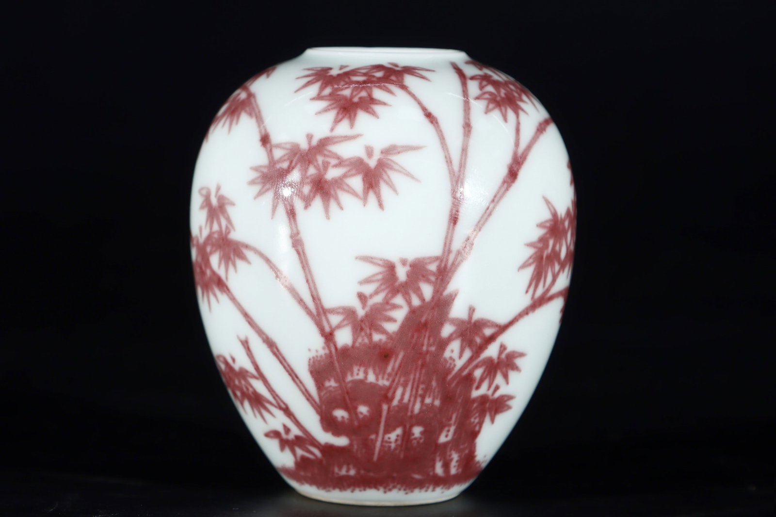 An Exquisite Underglaze-Red Bamboo Pattern Brush Washer (1 of 9)