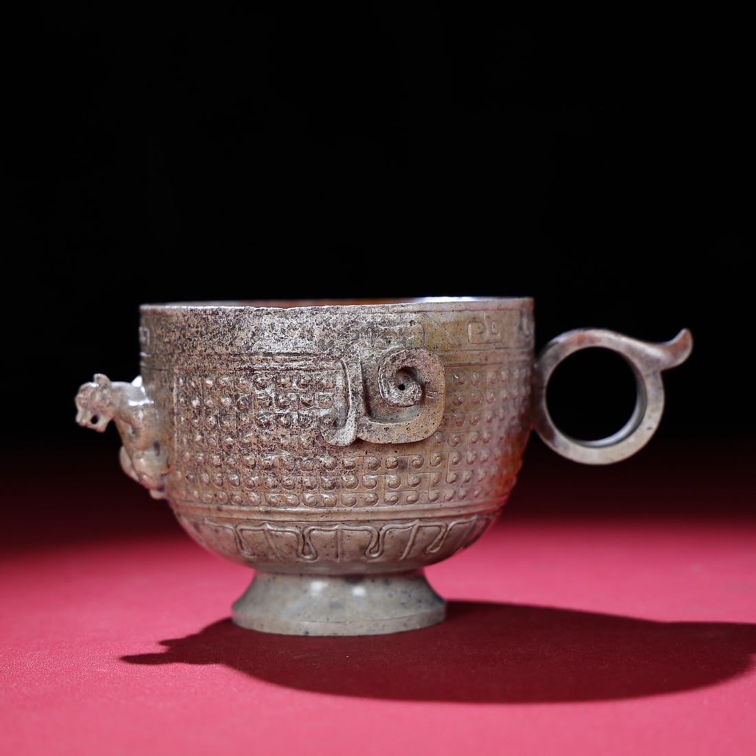 An Exquisite Archaic Jade Chi-Dragon Pattern Cup - 6