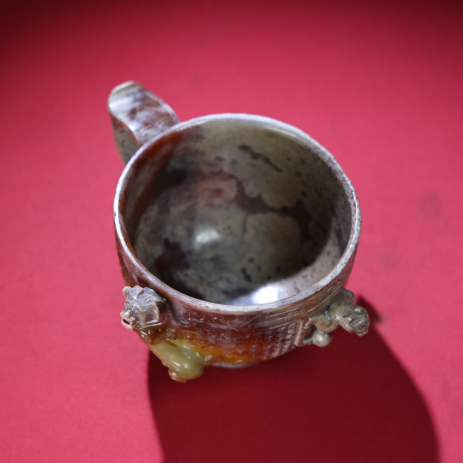 An Exquisite Archaic Jade Chi-Dragon Pattern Cup - 9