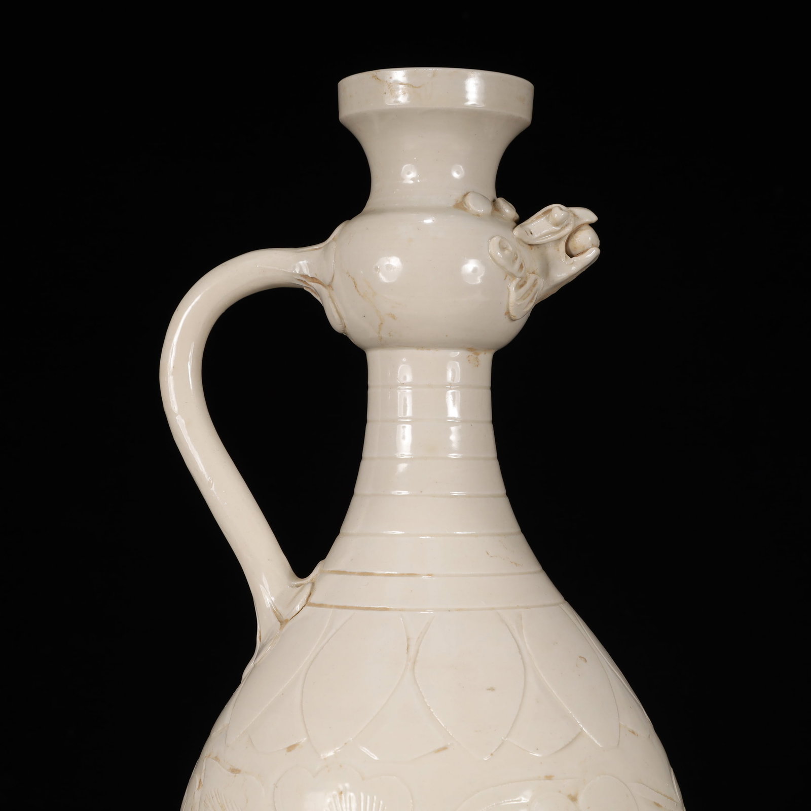 A Rare Ding yao Flower Pattern Ewer - 2