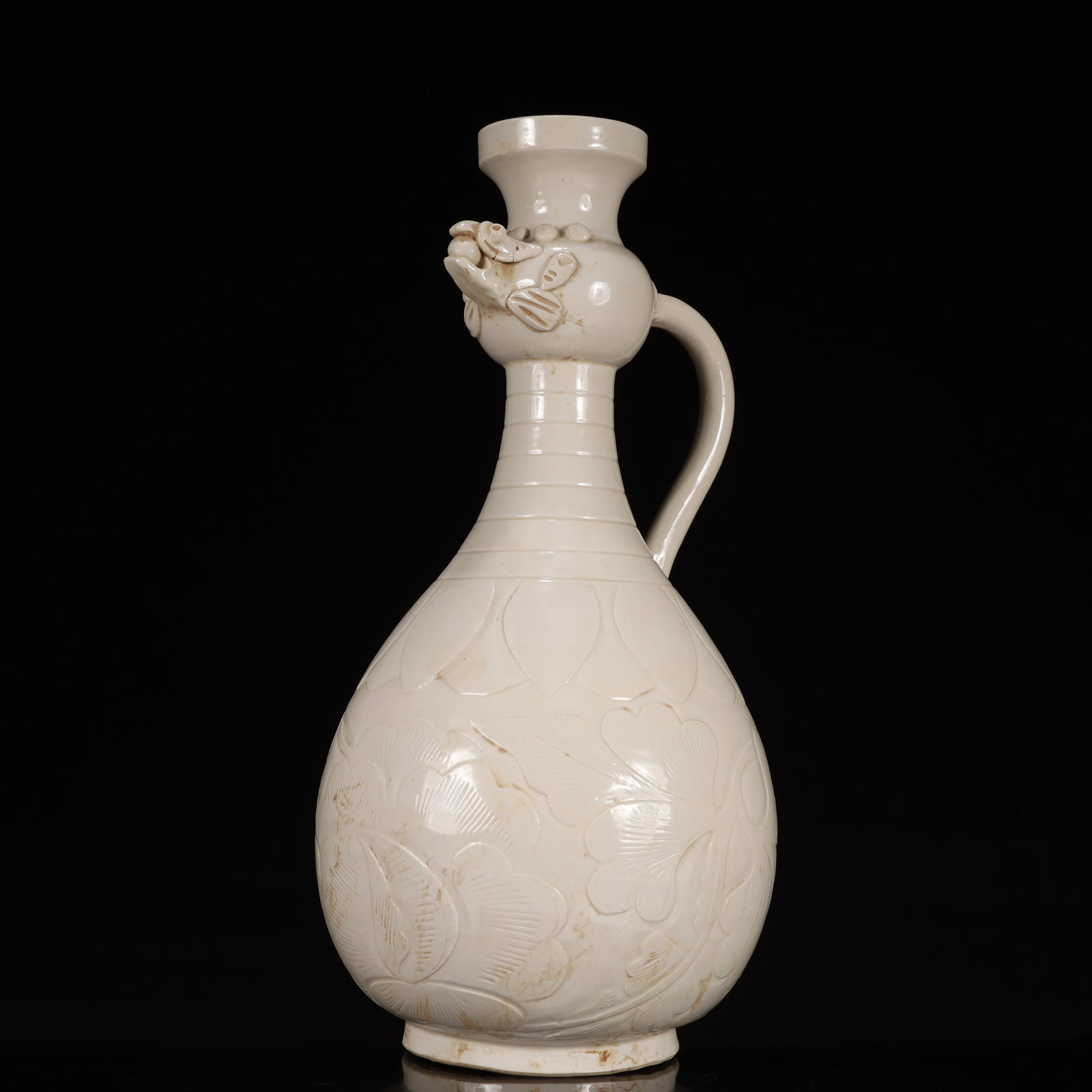 A Rare Ding yao Flower Pattern Ewer - 7