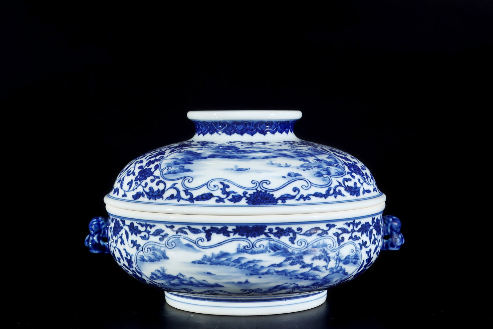 An Exquisite Blue and White Landscape and Figure Pattern Beast-Ears Box with Cover: An Exquisite Blue and White Landscape and Figure Pattern Beast-Ears Box with Cover,Qing Dynasty,China,Yongzheng Six-character Mark,Size:5.9inx8.5in 青花山水人物 