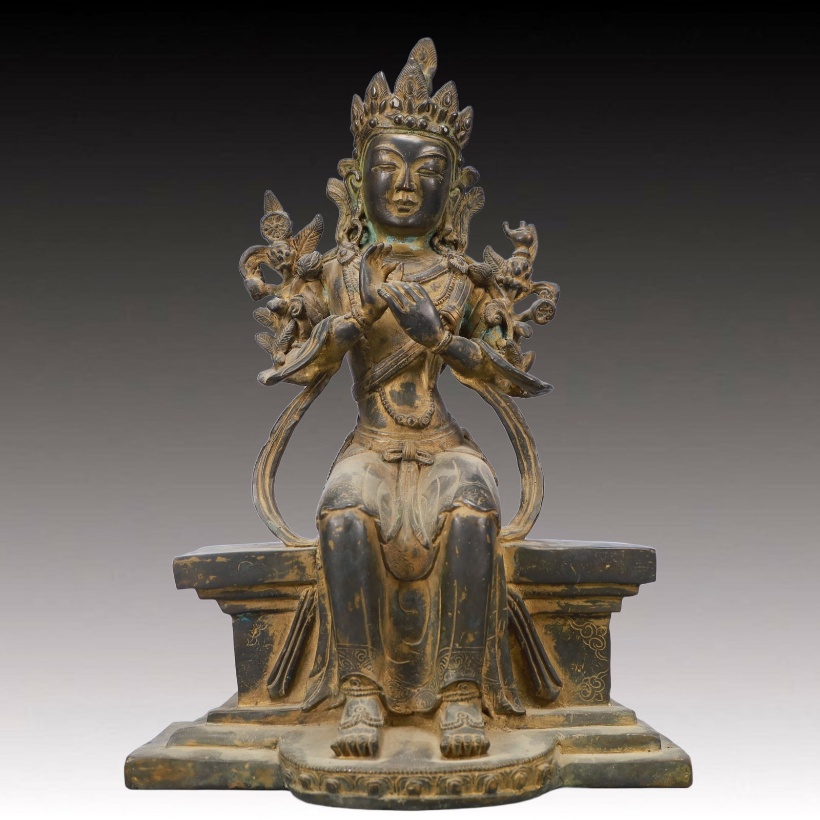 A Solemn Bronze Statue of Tara: A Solemn Bronze Statue of Tara,Qing Dynasty, China,Size:8.3inx5.5inx12.6in,Weight:4950g 铜度母像,中国清代