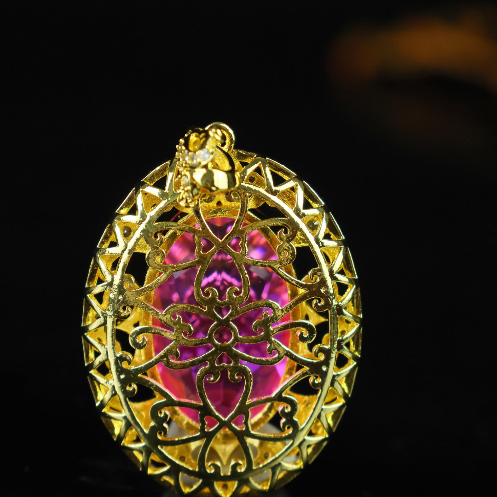 An Exquisite Pendant - 5