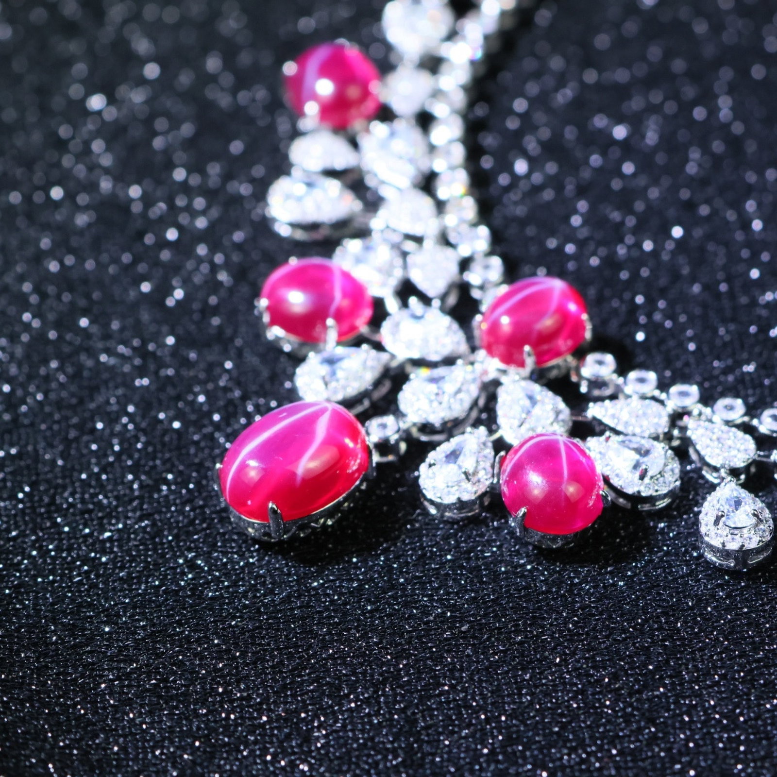 An Exquisite Necklace - 8