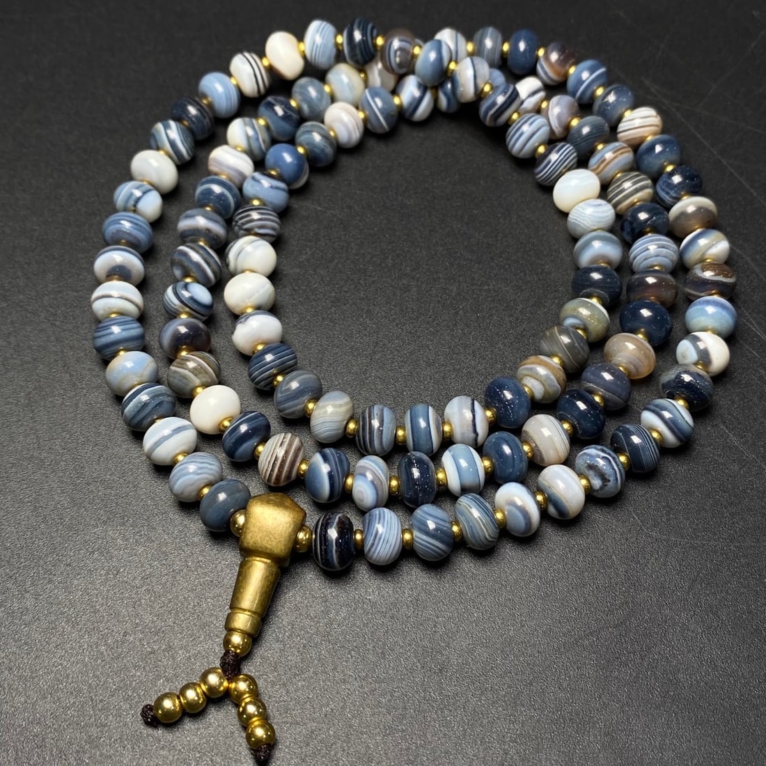 A Precious Agate Necklace - 3