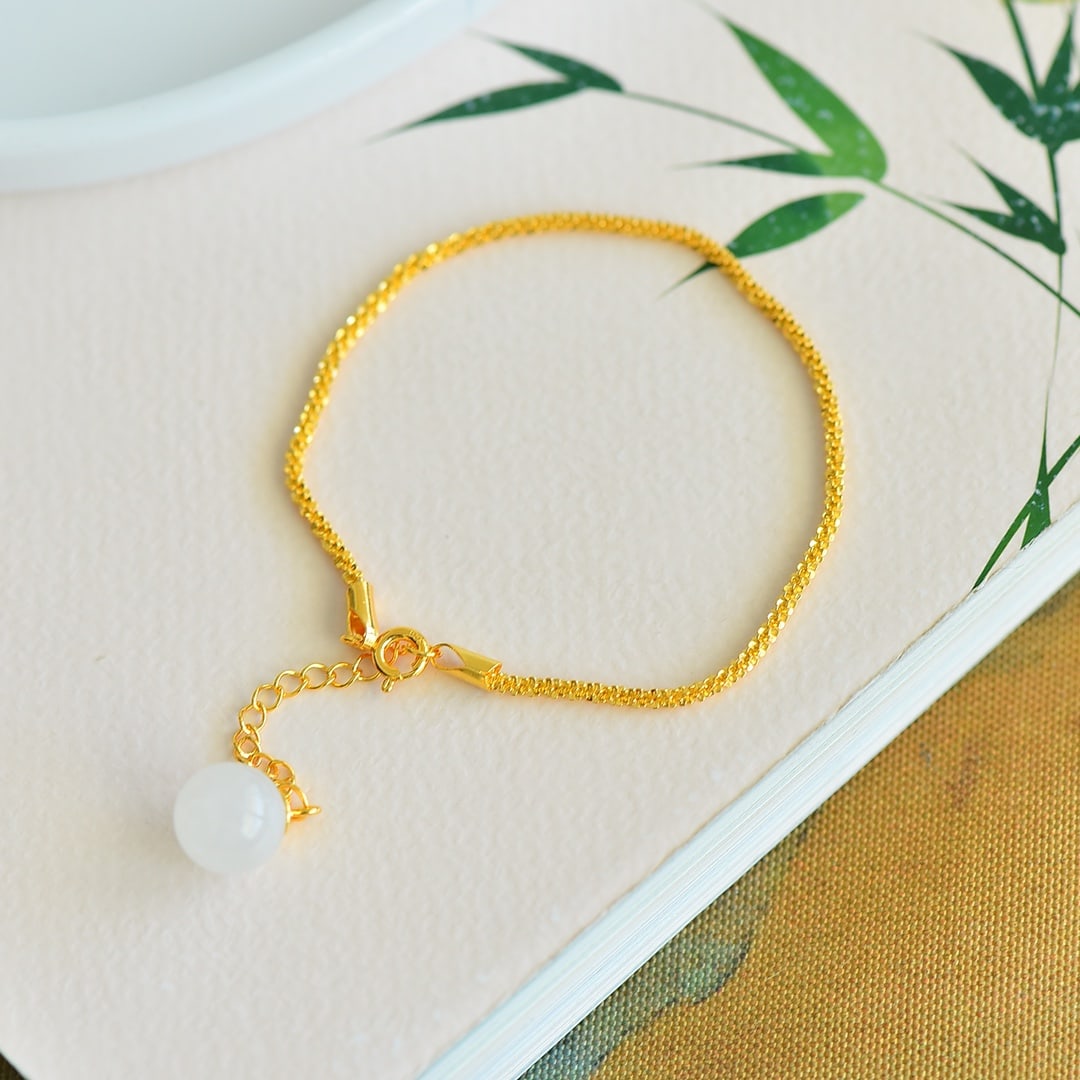 An Exquisite Sterling Silver-Gold Plated Inlaid White Jade Necklace: An Exquisite Sterling Silver-Gold Plated Inlaid White Jade Necklace,Size:0.4in 纯银镀金镶白玉项链
