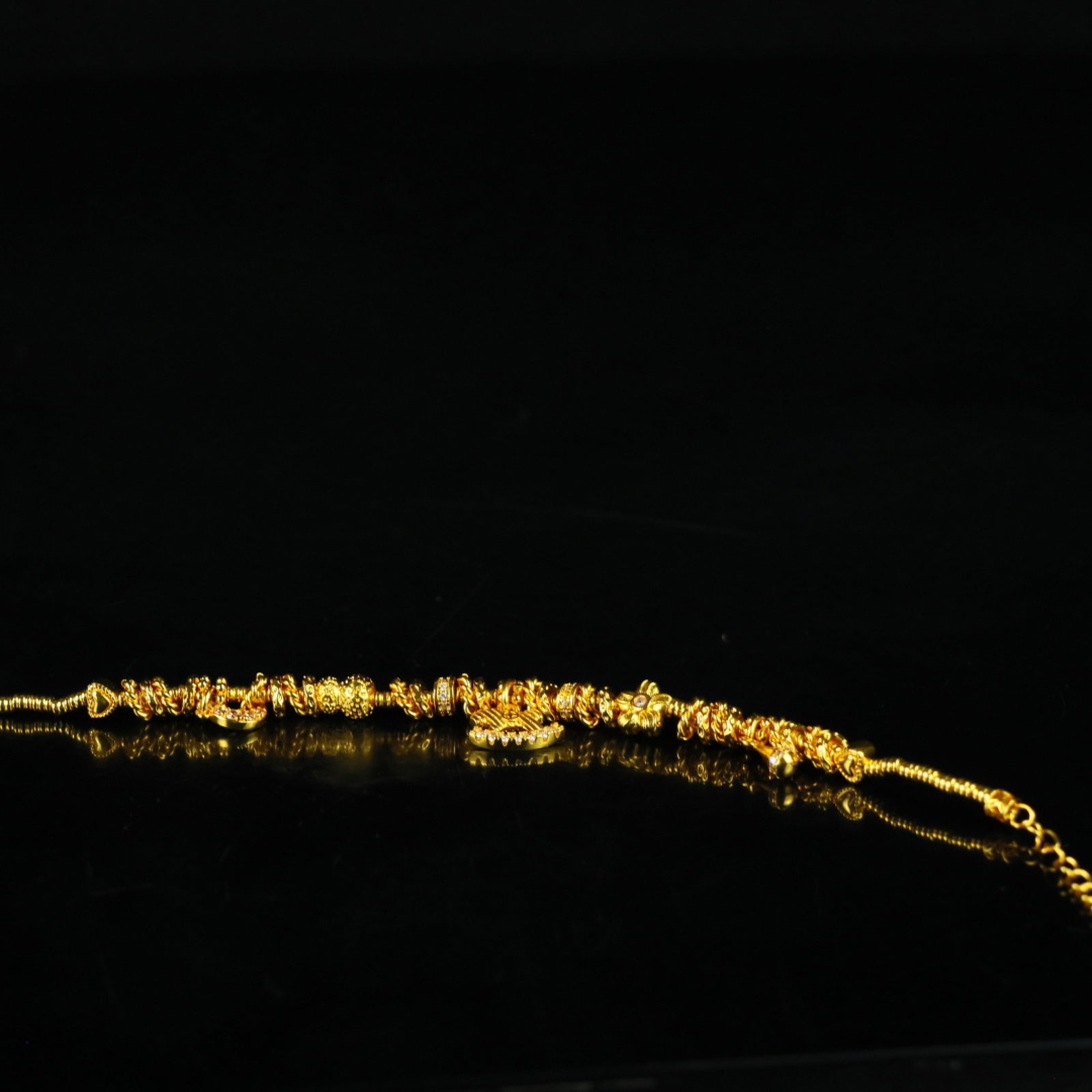 An Exquisite Bracelet - 7