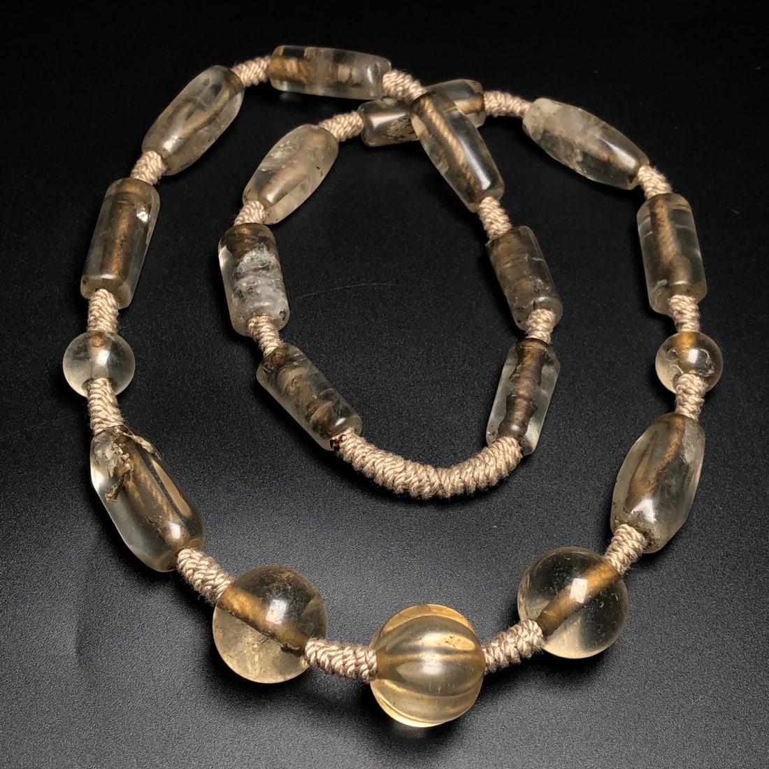 A Precious Crystal Necklace: A Precious Crystal Necklace,Size:1.1inx0.5in 水晶项链