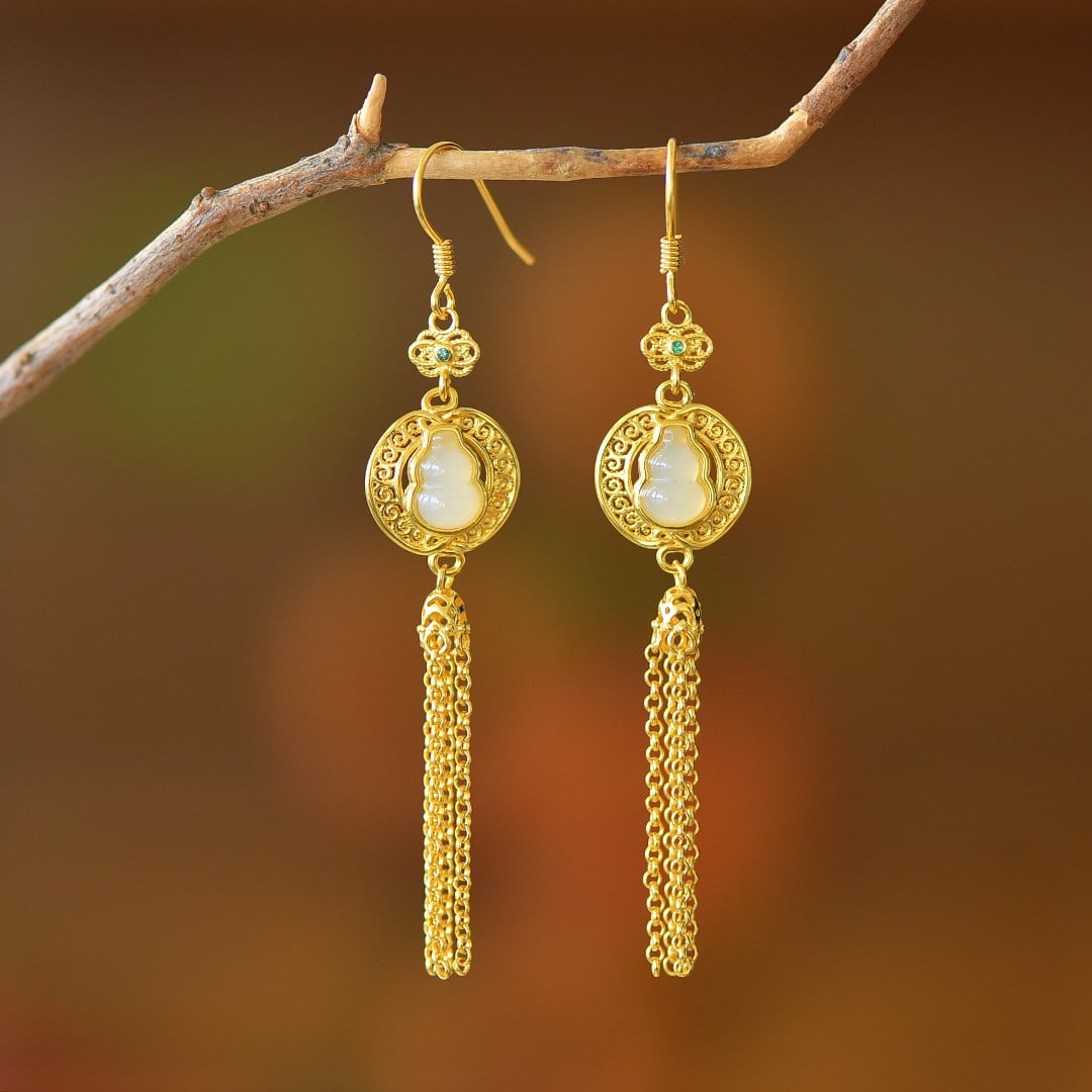 A Pair of Exquisite Sterling Silver-Gold Plated Inlaid White Jade Earrings: A Pair of Exquisite Sterling Silver-Gold Plated Inlaid White Jade Earrings 一对纯银镀金镶白玉耳环