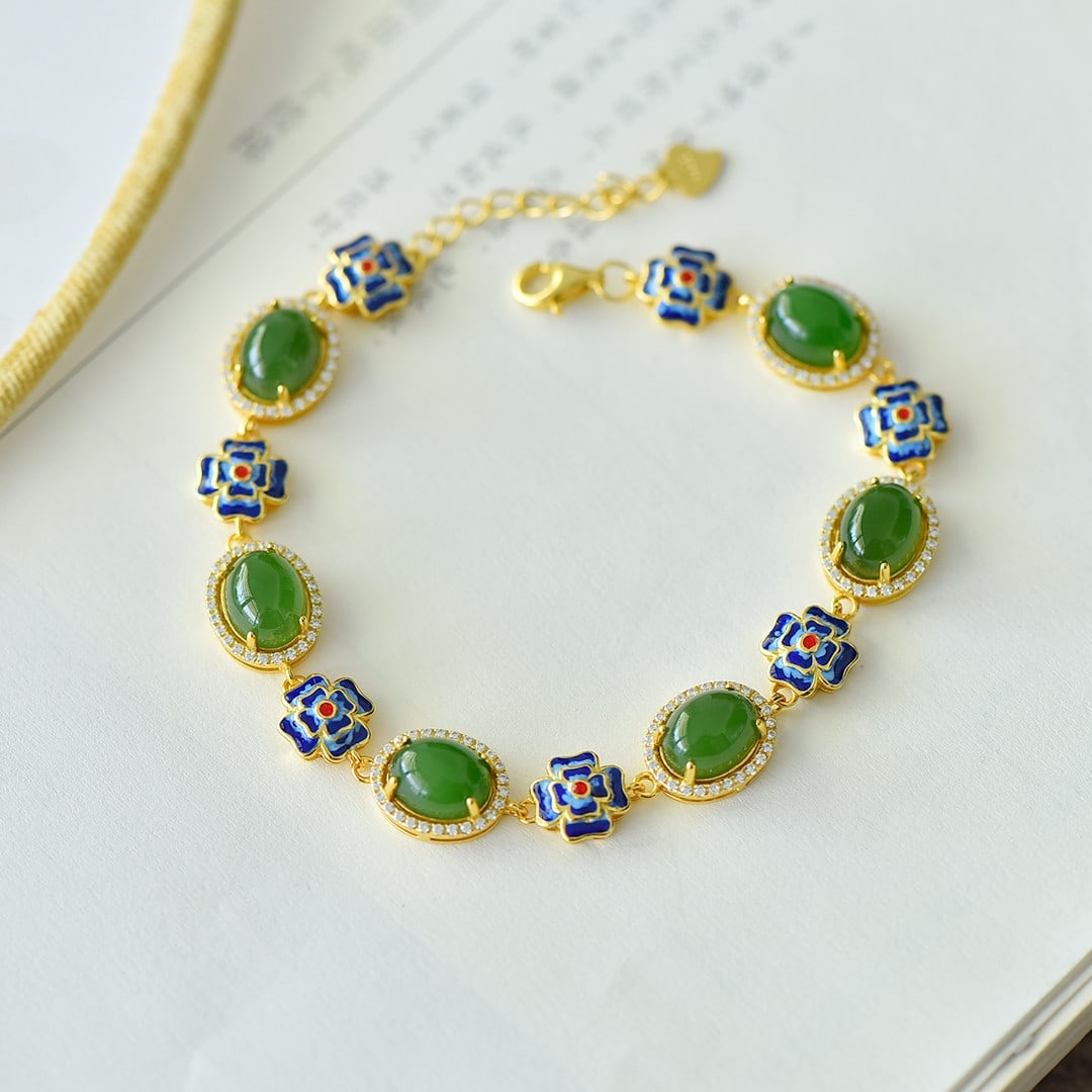An Exquisite Sterling Silver-Gold Plated Inlaid Jasper Enamel Bracelet: An Exquisite Sterling Silver-Gold Plated Inlaid Jasper Enamel Bracelet,Size:0.3inx0.4in 纯银镀金镶碧玉珐琅手链