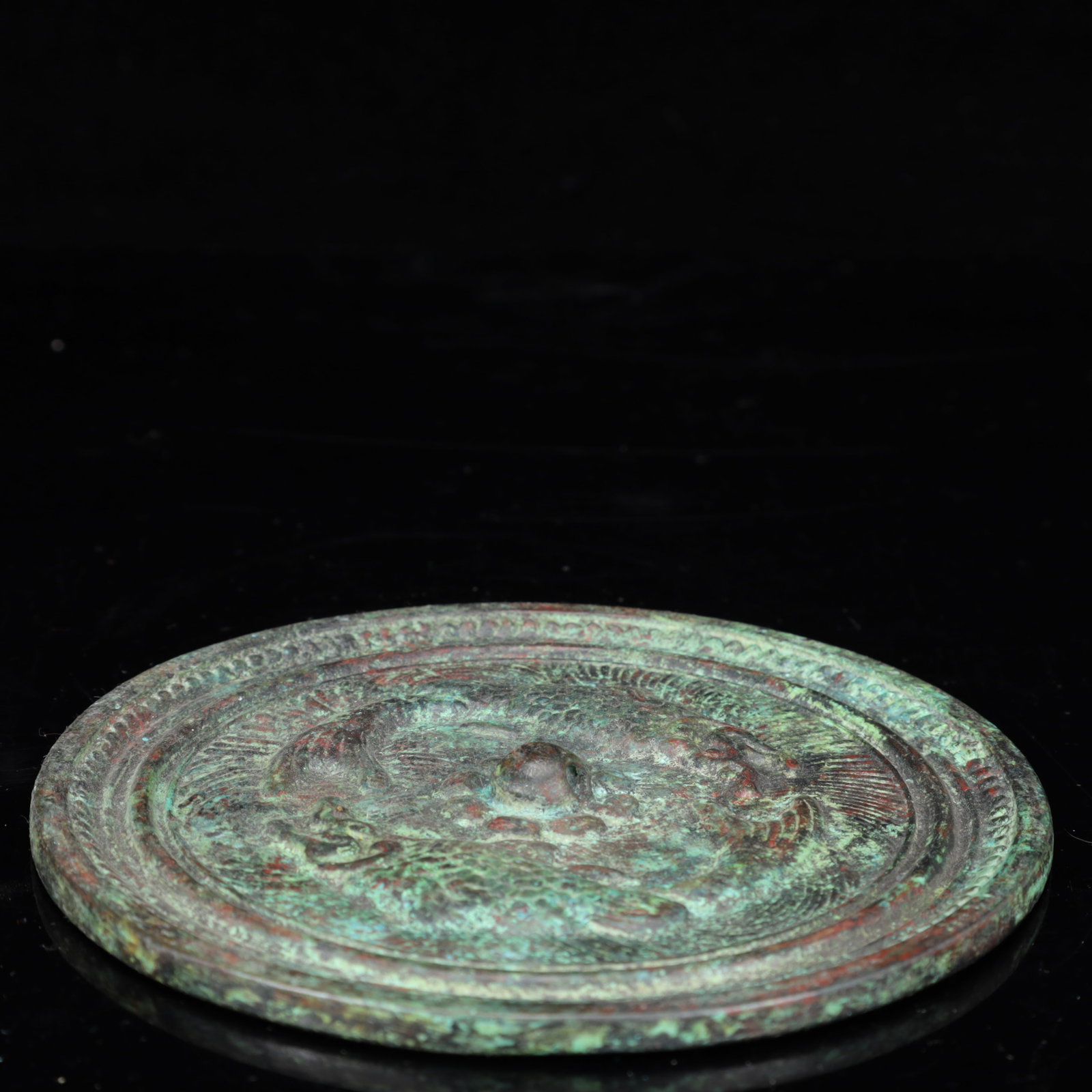 An Archaic Bronze Fish Pattern Round Mirror - 10