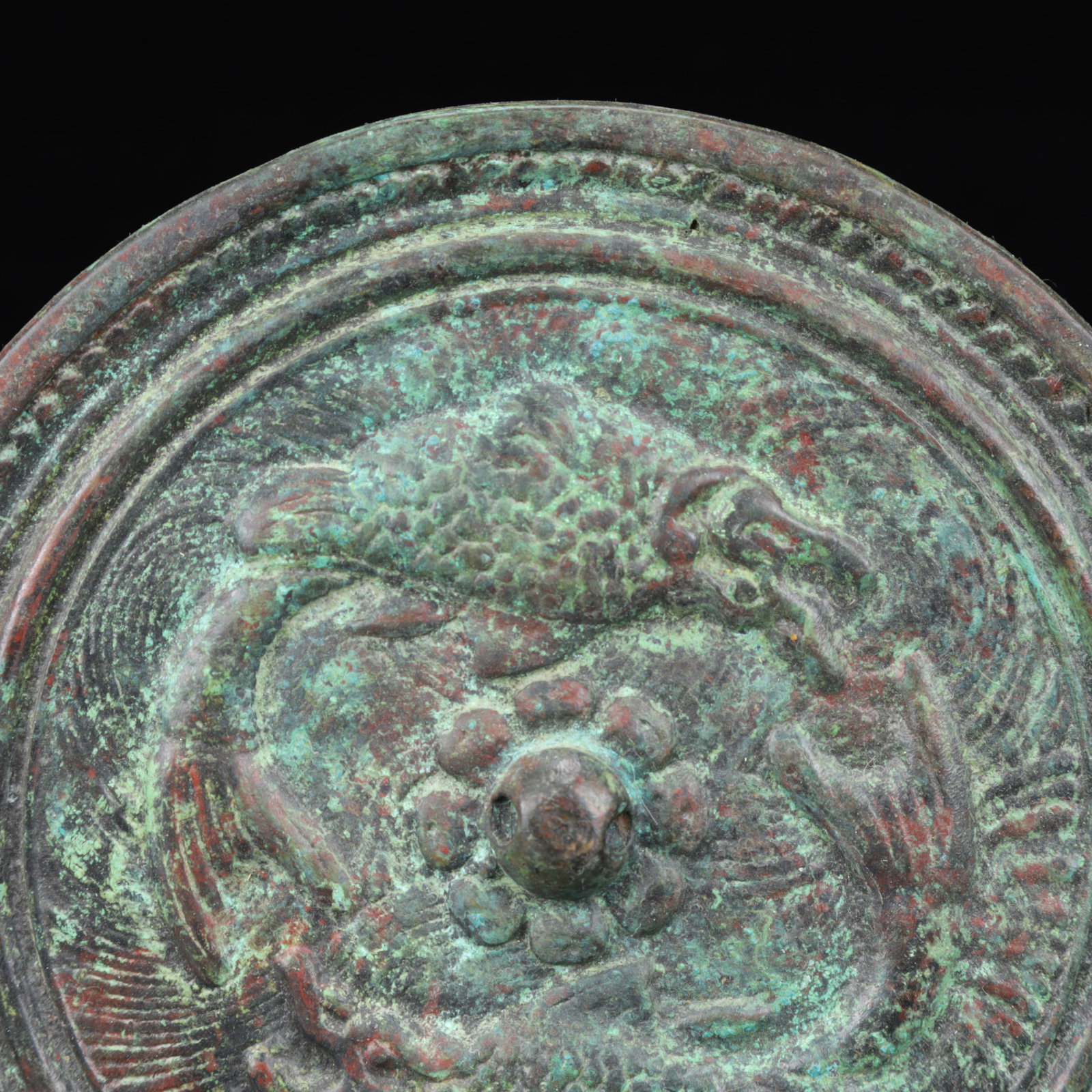An Archaic Bronze Fish Pattern Round Mirror - 2
