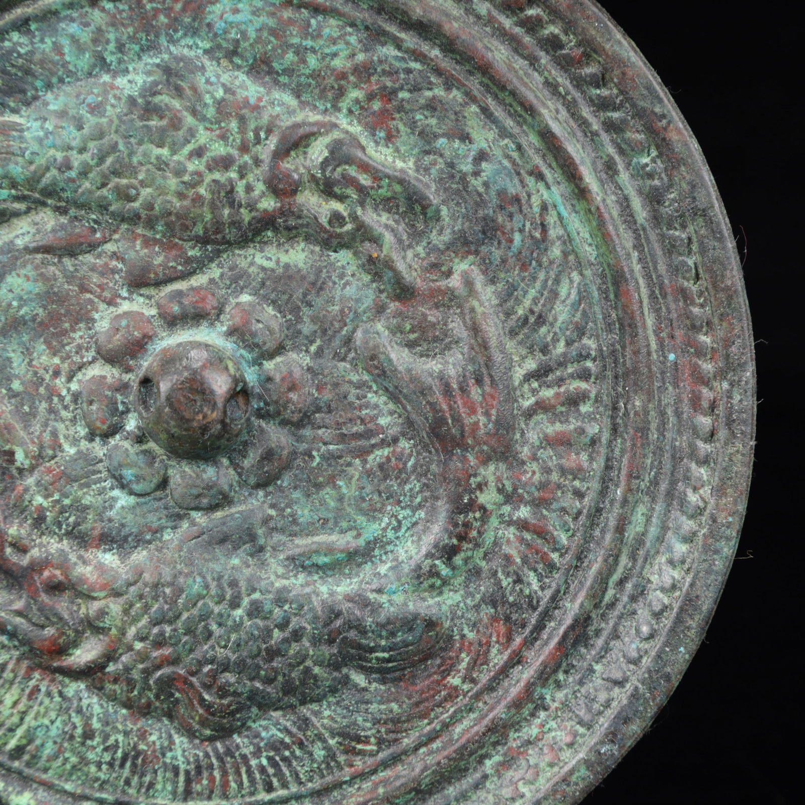 An Archaic Bronze Fish Pattern Round Mirror - 5