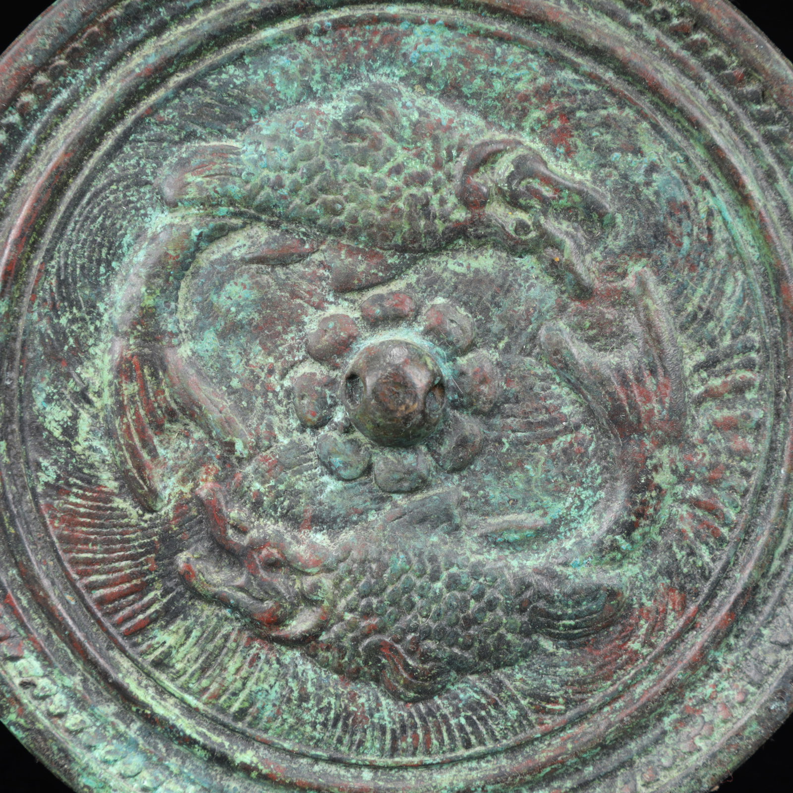 An Archaic Bronze Fish Pattern Round Mirror - 6