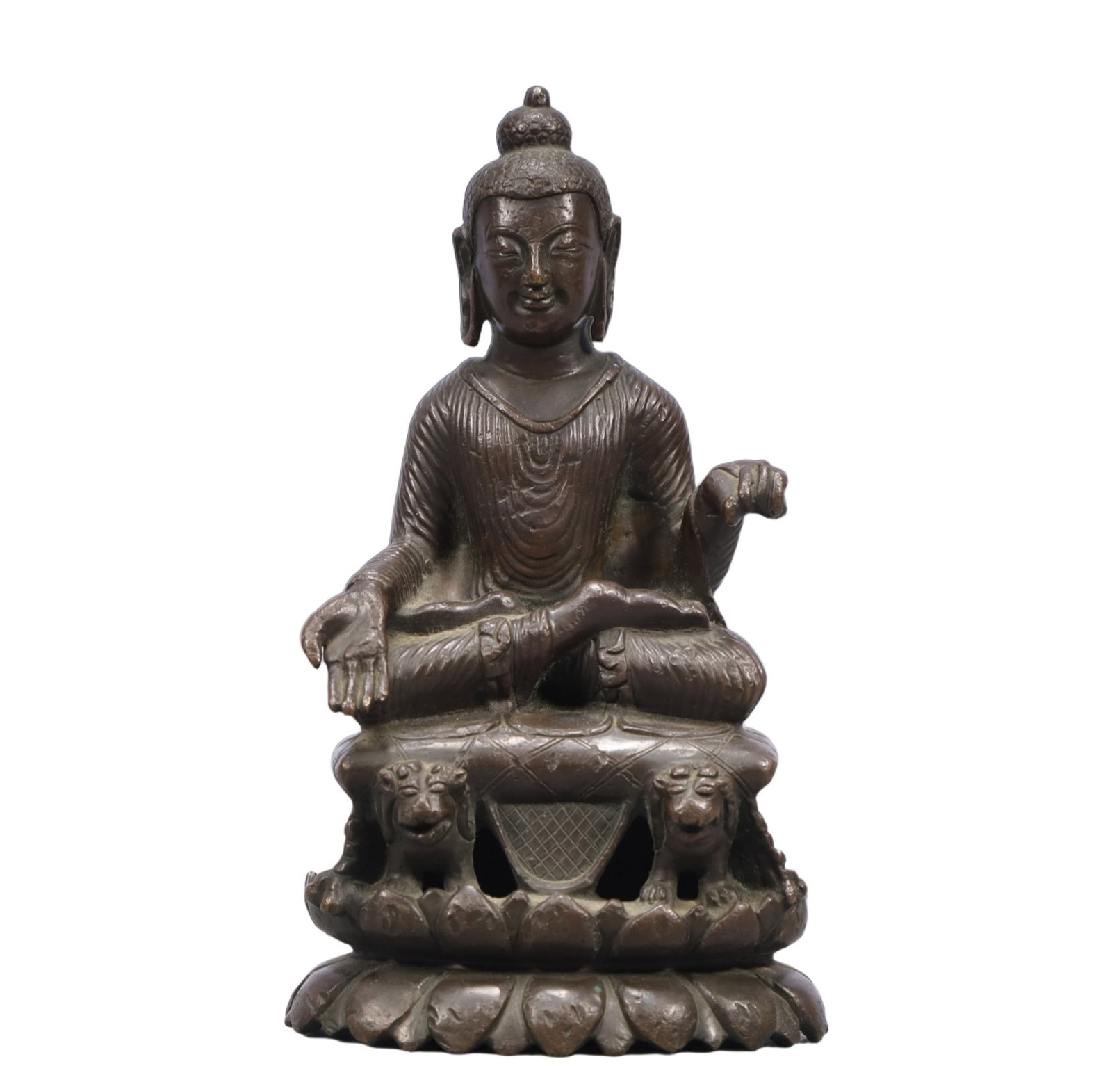 A Solemn Bronze Statue of Avalokitesvara: A Solemn Bronze Statue of Avalokitesvara,Ming Dynasty, China,Size:4.1inx2.8inx7.1in Weight:1300g 铜观音菩萨像,中国明代