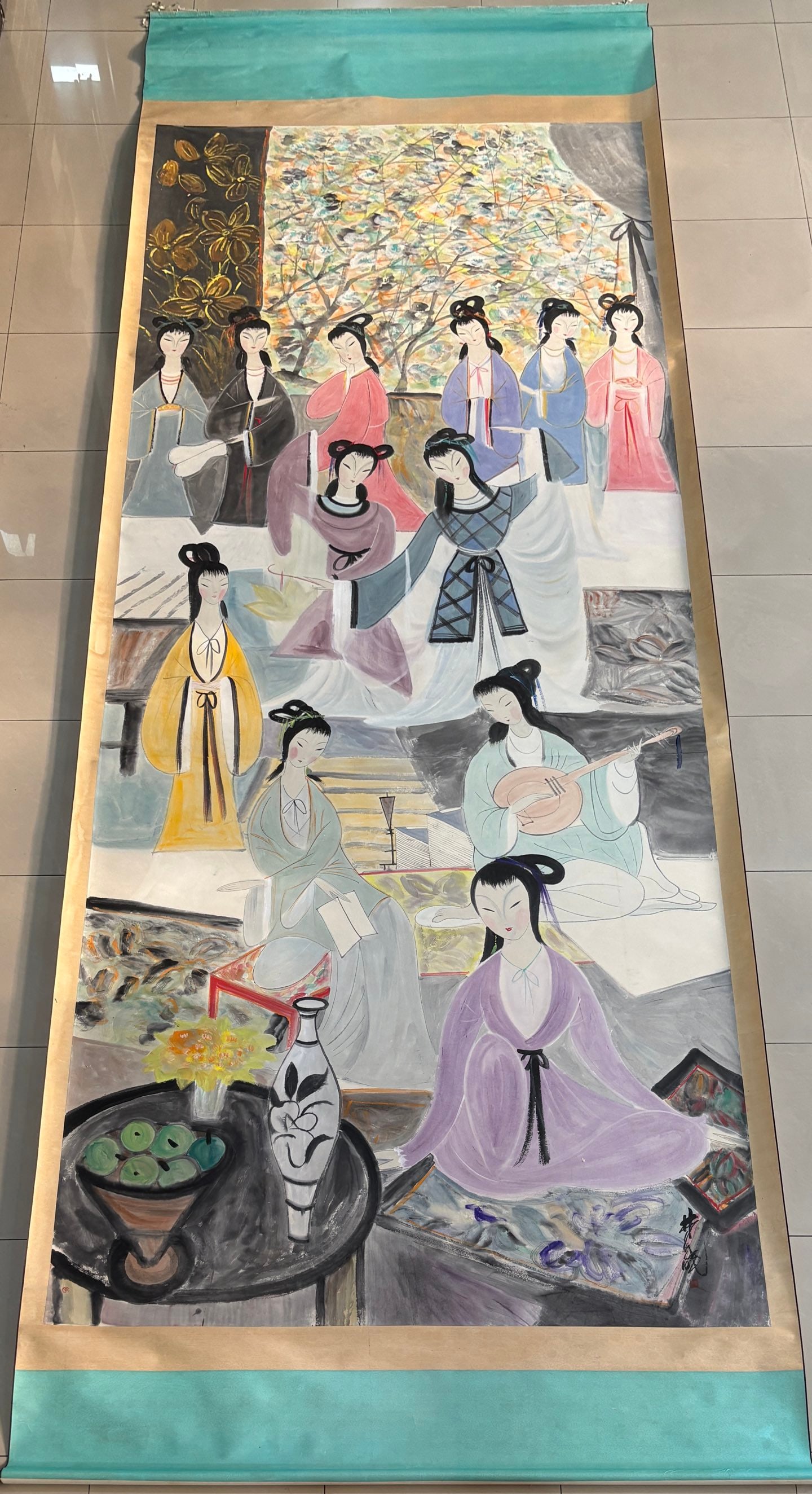 A Chinese Vertical Scroll Ink Painting of Woman on Paper,Lin Fengmian (1 of 13)