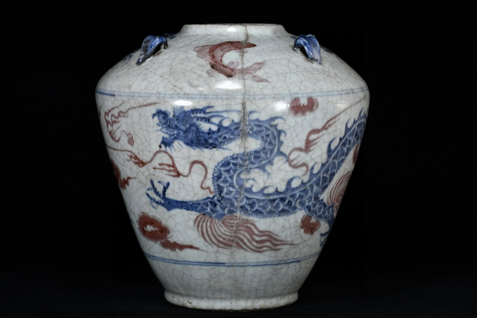 A Rare Blue and White Underglaze-Red Auspicious Cloud and Dragon Pattern Four Ears Jar (1 of 9)