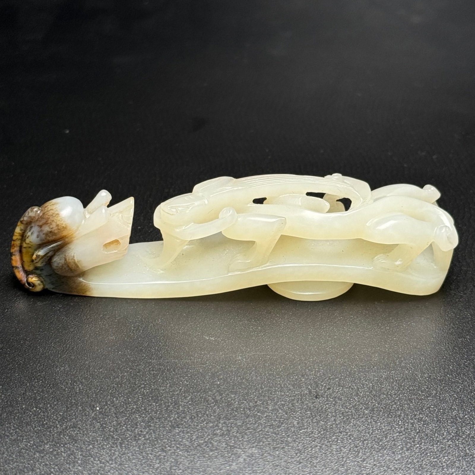 An Exquisite White Jade Dragon Pattern Hook - 2