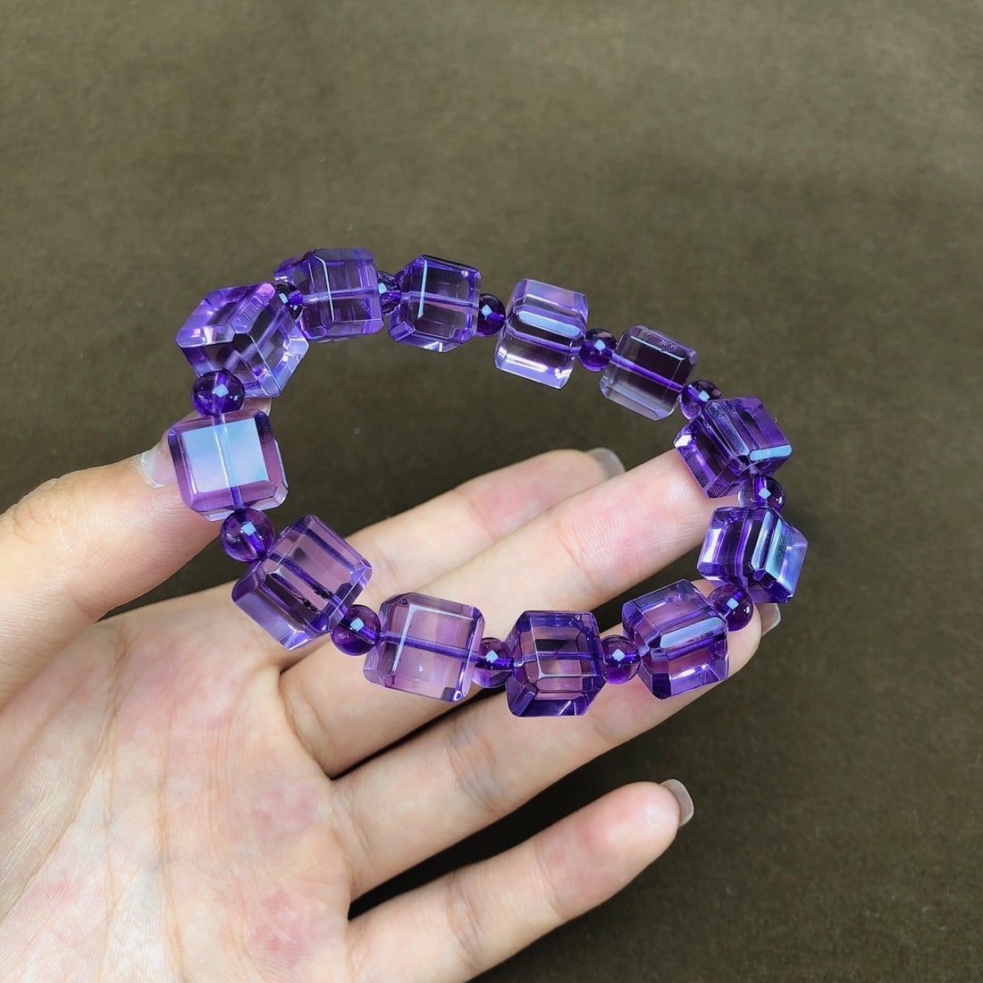 An Exquisite Crystal Bracelets - 5