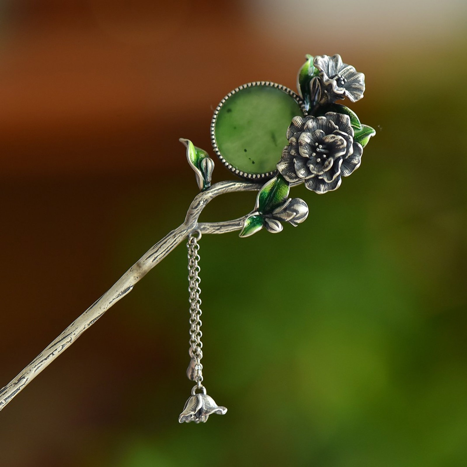 An Exquisite Sterling Silver Inlaid Jasper Enamel Hairpin: An Exquisite Sterling Silver Inlaid Jasper Enamel Hairpin,Size:16mmx16mm 纯银镶碧玉珐琅发簪