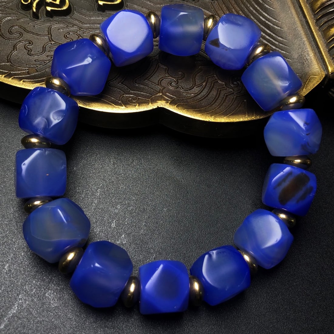 An Exquisite Agate Bracelets - 4