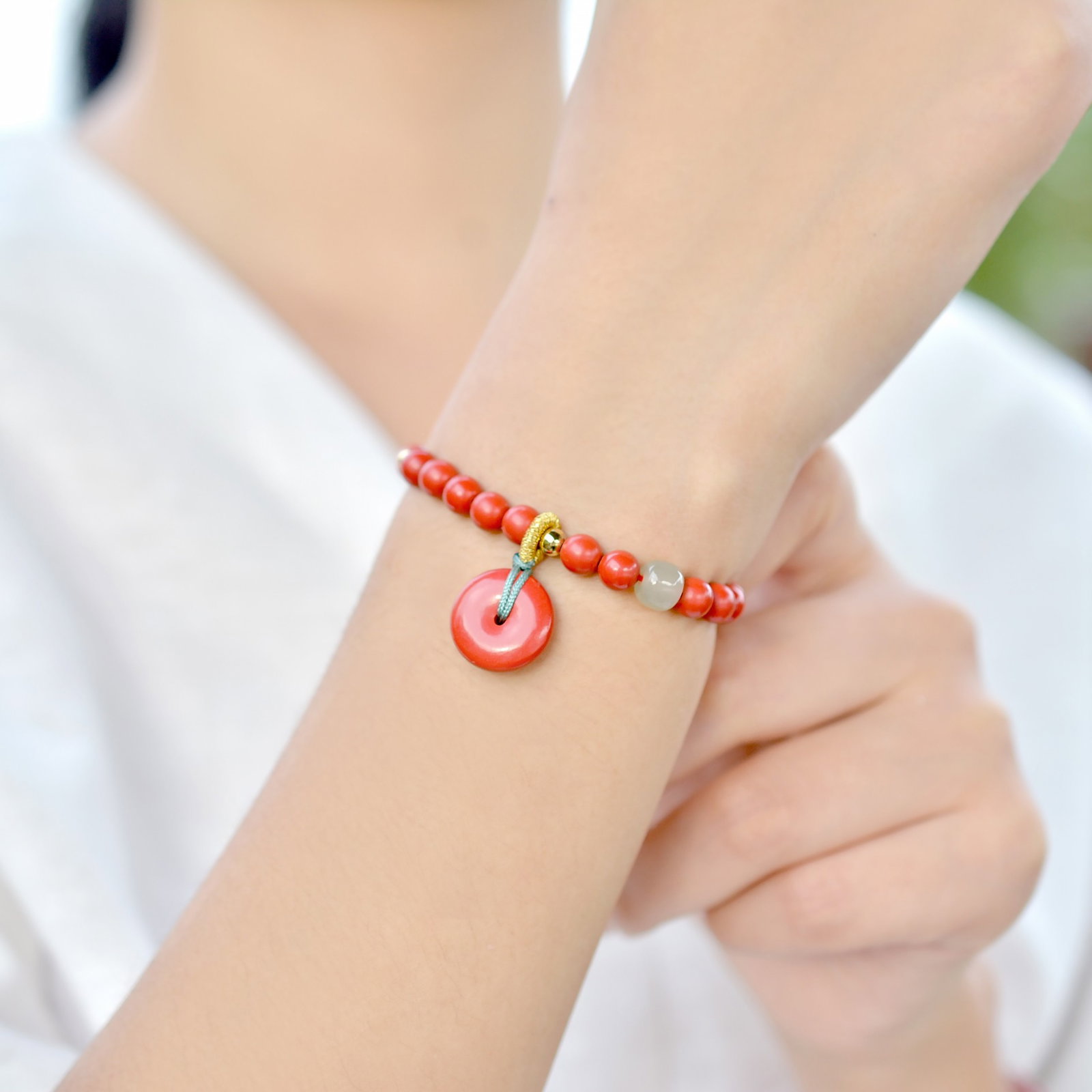 An Exquisite Cinnabar Bracelets: An Exquisite Cinnabar Bracelets,Size:6mmx6mm (寓意)吉祥招财喜庆、驱邪避凶 朱砂手串