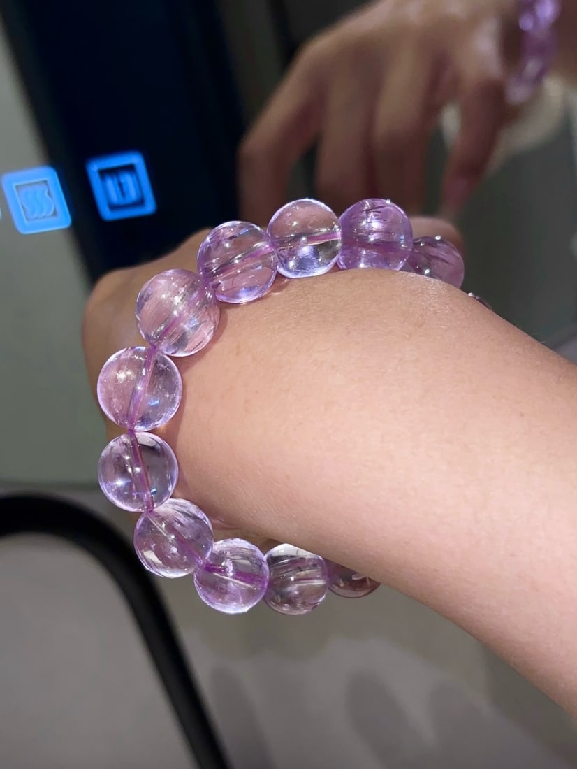 An Exquisite Crystal Bracelets: An Exquisite Crystal Bracelets,Size:13.3mm,Weight:60.6g 水晶手串