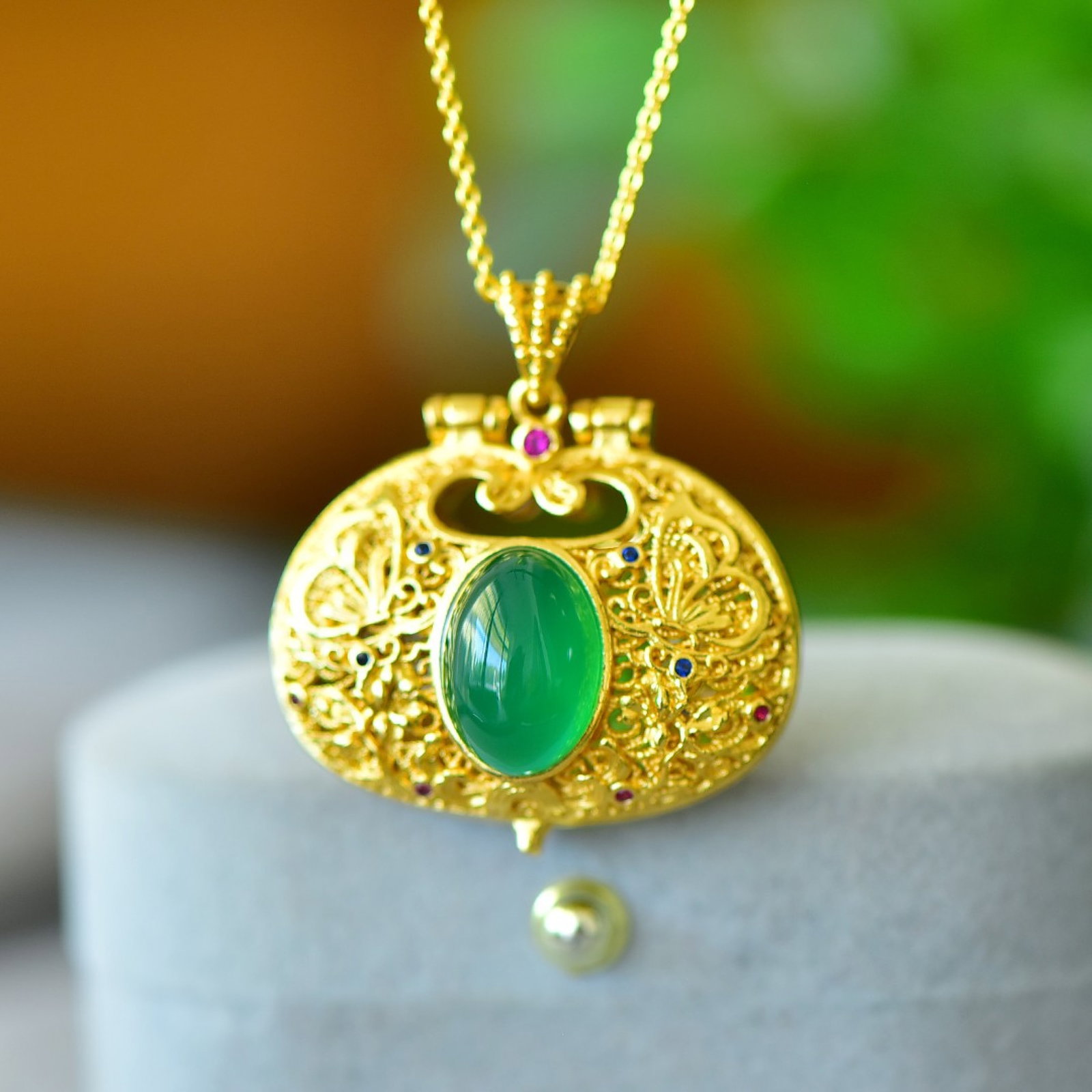 An Exquisite Pendant - 2