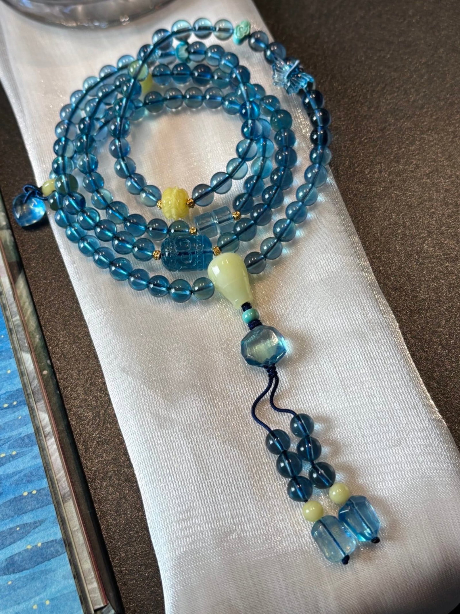 An Exquisite Aquamarine Bracelets: An Exquisite Aquamarine Bracelets,Size:6.3mm,Weight:45g 海蓝宝手串